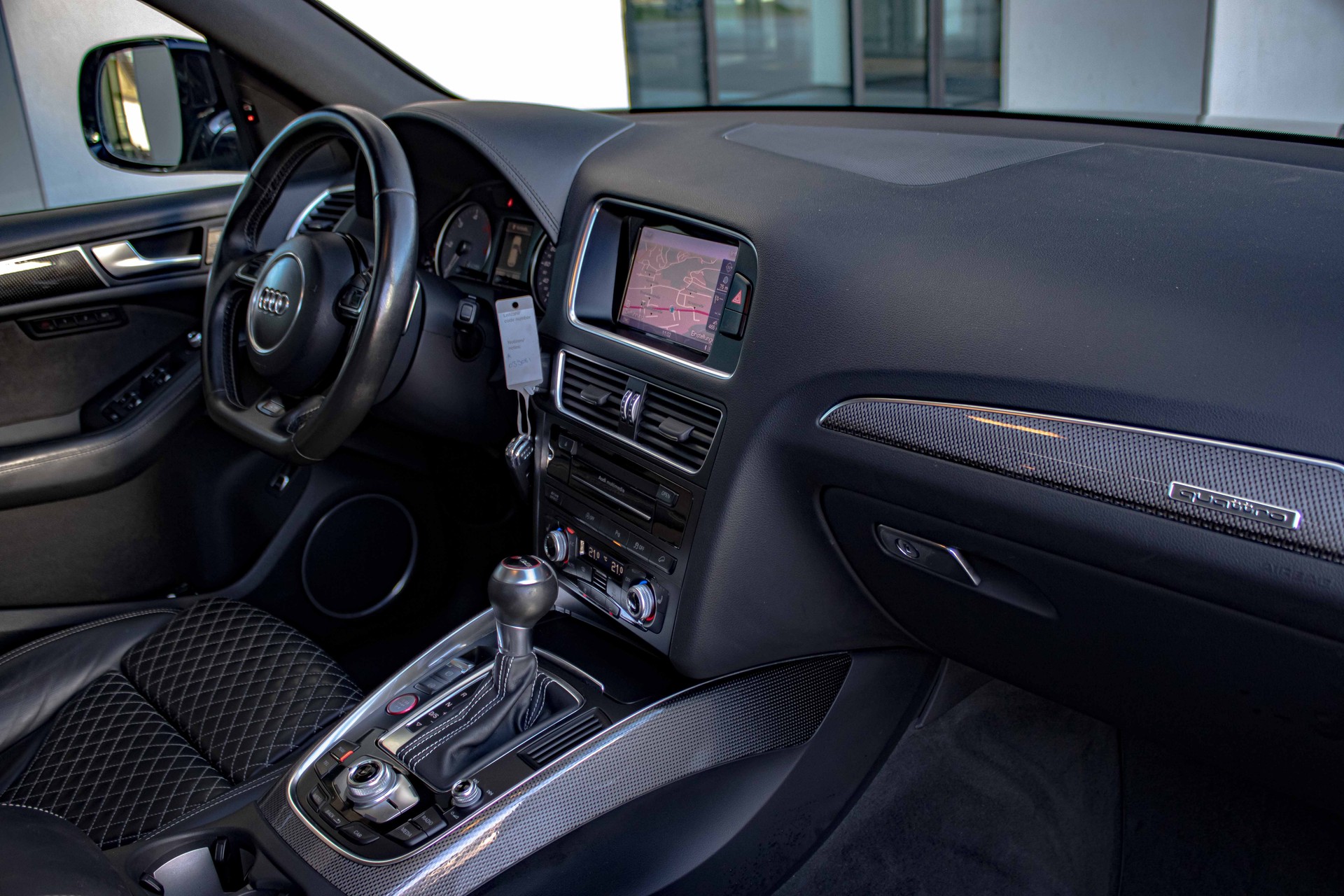 AUDI SQ5 3.0 TDI plus quattro tiptronic Vollausst.-image-18