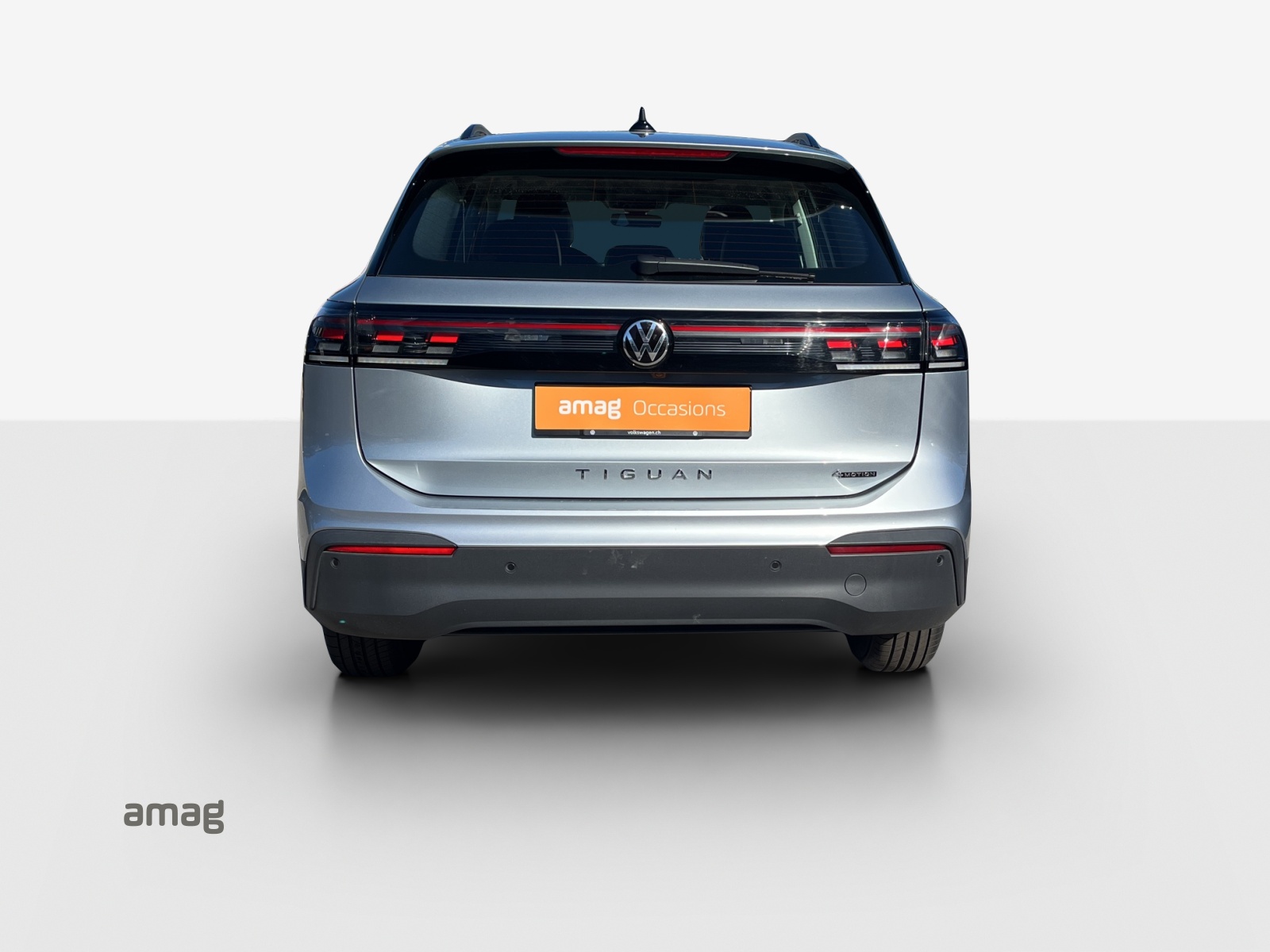 VW Tiguan 2.0 TSI DSG Life 4Motion-image-3