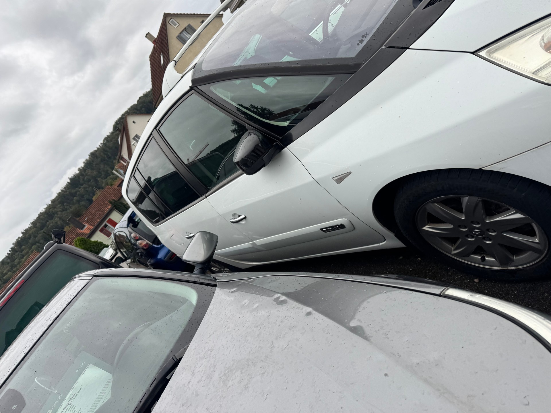 RENAULT Espace 2.0 dCi Dynamique-image-4