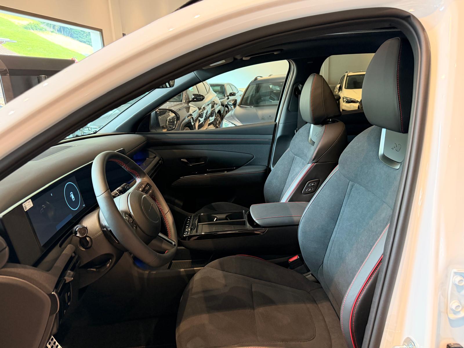 HYUNDAI Tucson 1.6 TGDI PHEV N-Line 4WDđ„Vollausstattungđ„El. Sitzeđ„8-fach-image-25