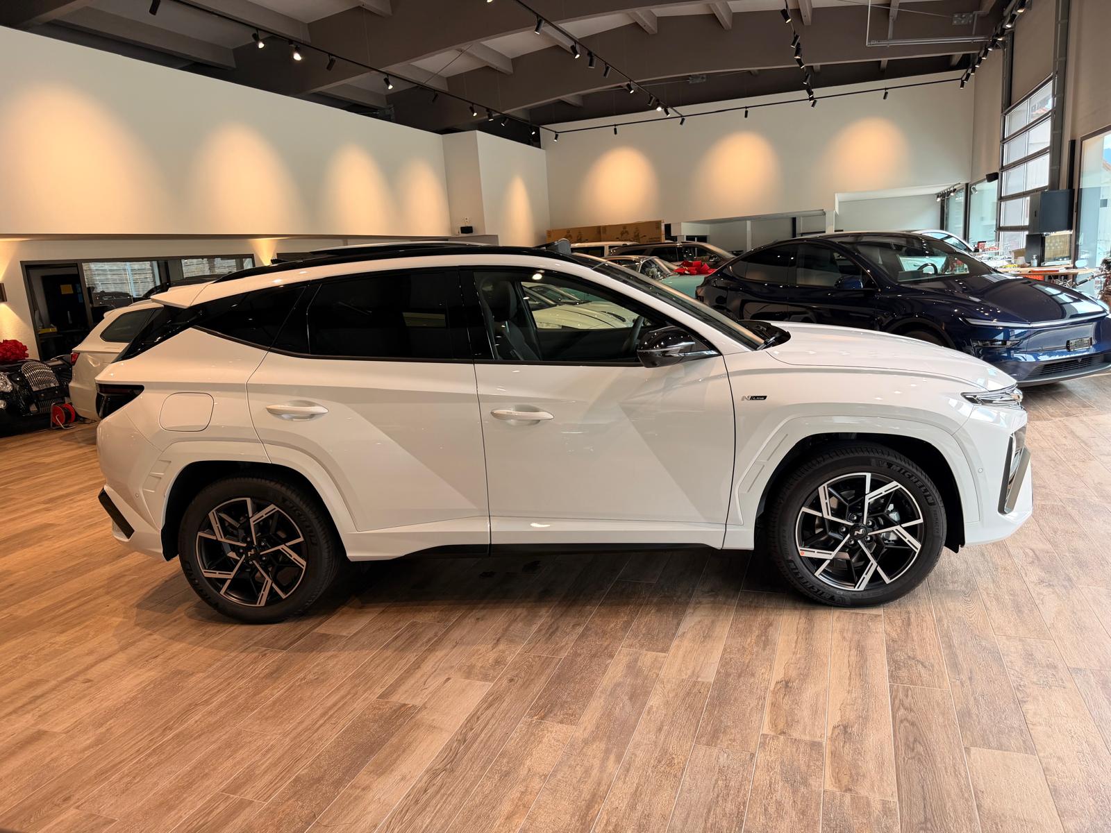 HYUNDAI Tucson 1.6 TGDI PHEV N-Line 4WDđ„Vollausstattungđ„El. Sitzeđ„8-fach-image-15