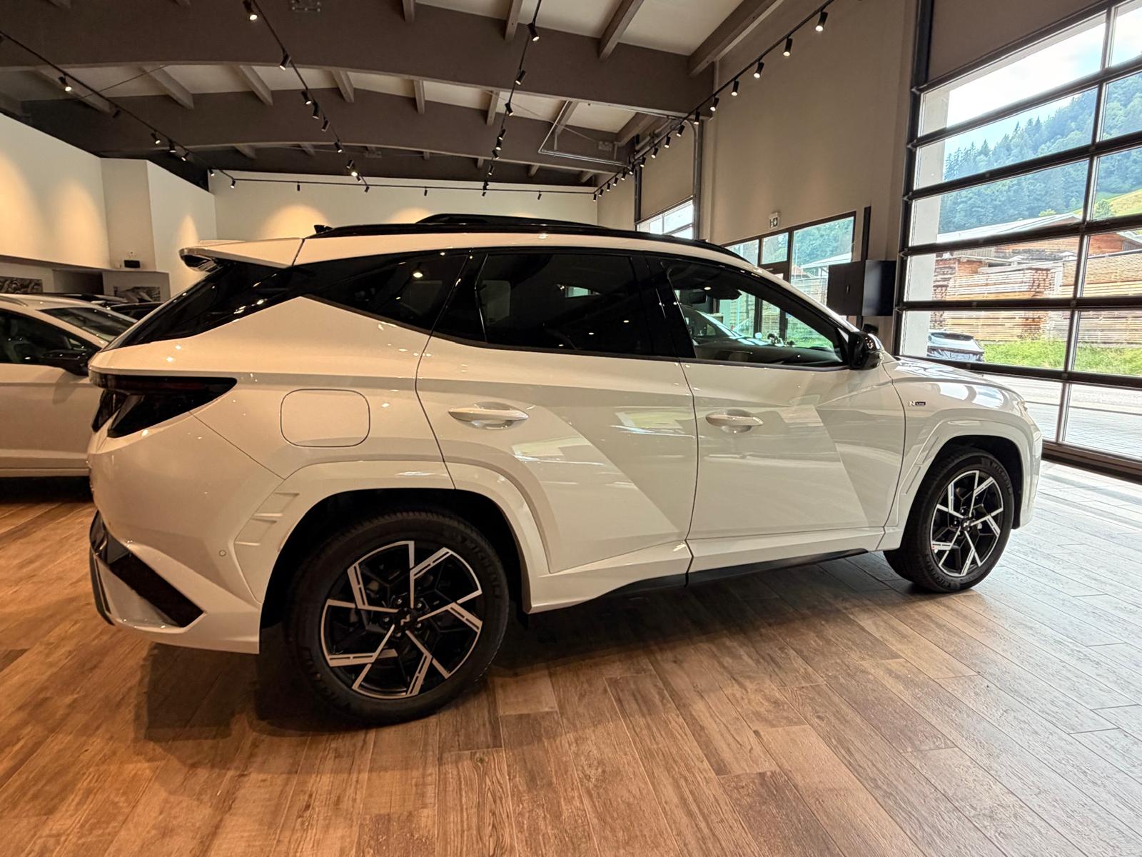 HYUNDAI Tucson 1.6 TGDI PHEV N-Line 4WDđ„Vollausstattungđ„El. Sitzeđ„8-fach-image-16