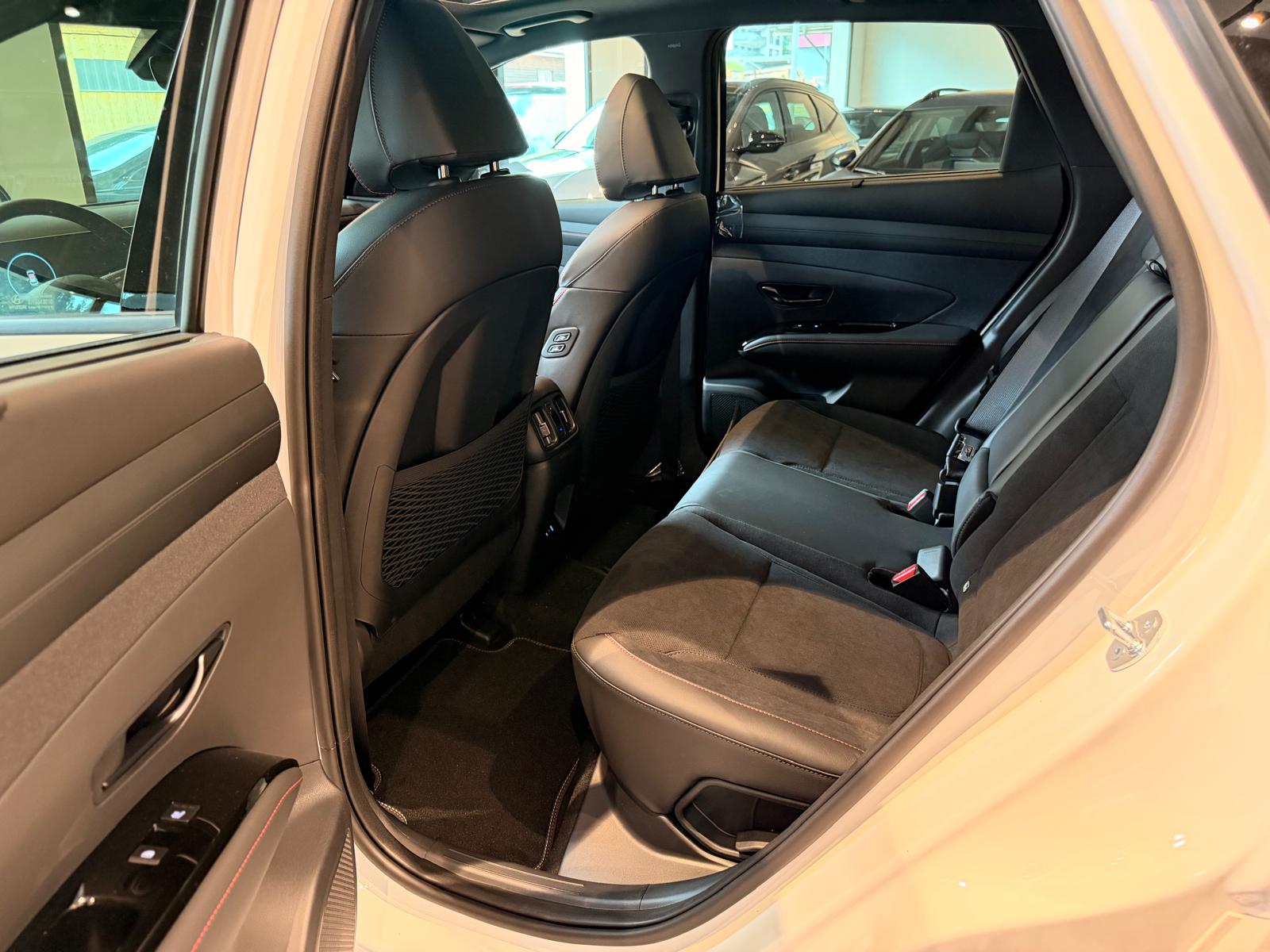 HYUNDAI Tucson 1.6 TGDI PHEV N-Line 4WDđ„Vollausstattungđ„El. Sitzeđ„8-fach-image-28