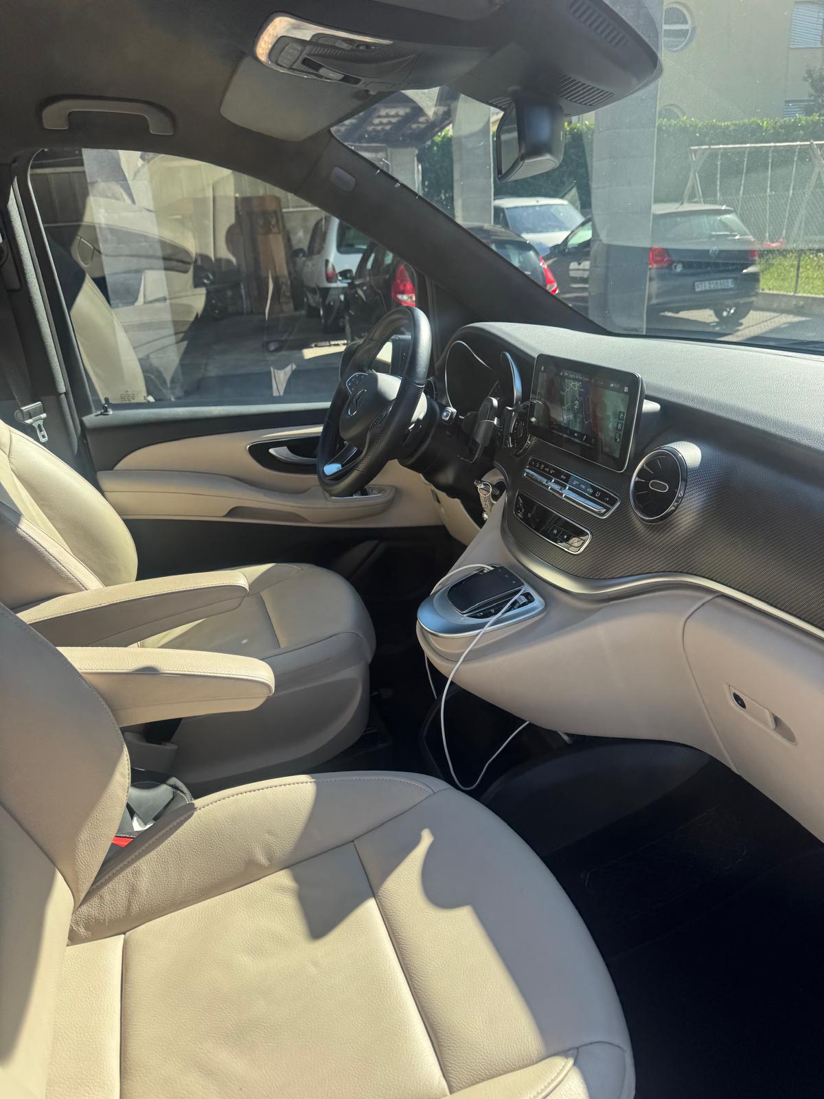 MERCEDES-BENZ V 300 d lang Avantgarde 4Matic 9G-Tronic-image-21