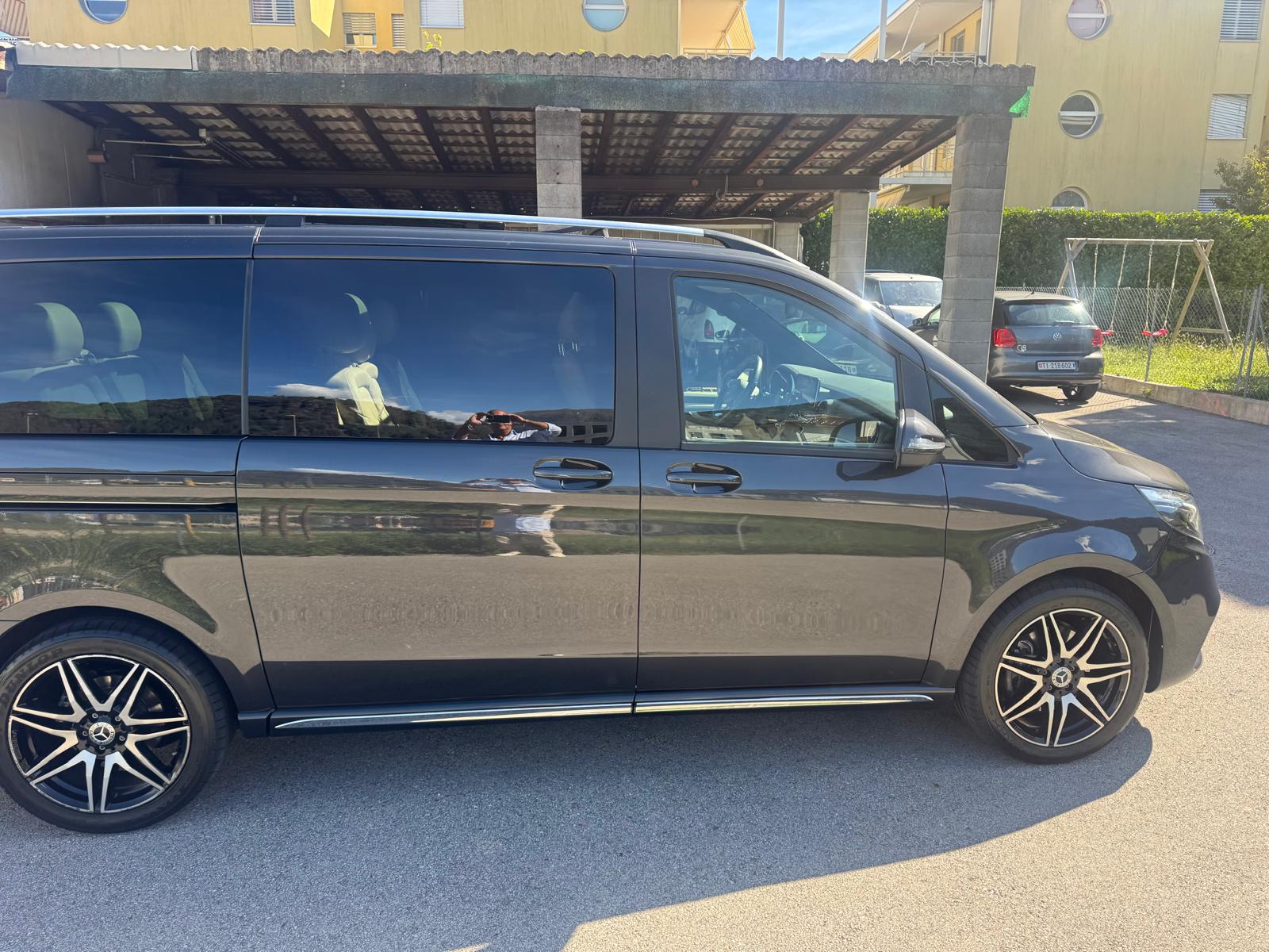 MERCEDES-BENZ V 300 d lang Avantgarde 4Matic 9G-Tronic-image-16