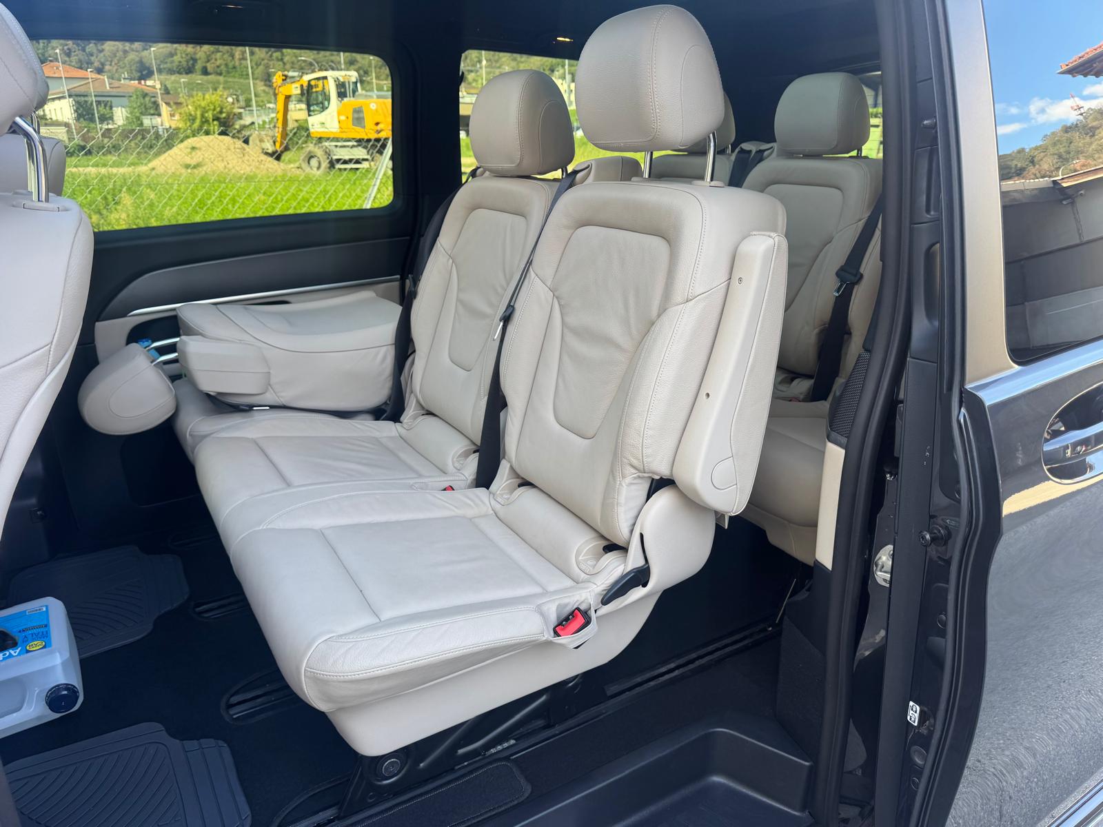 MERCEDES-BENZ V 300 d lang Avantgarde 4Matic 9G-Tronic-image-12