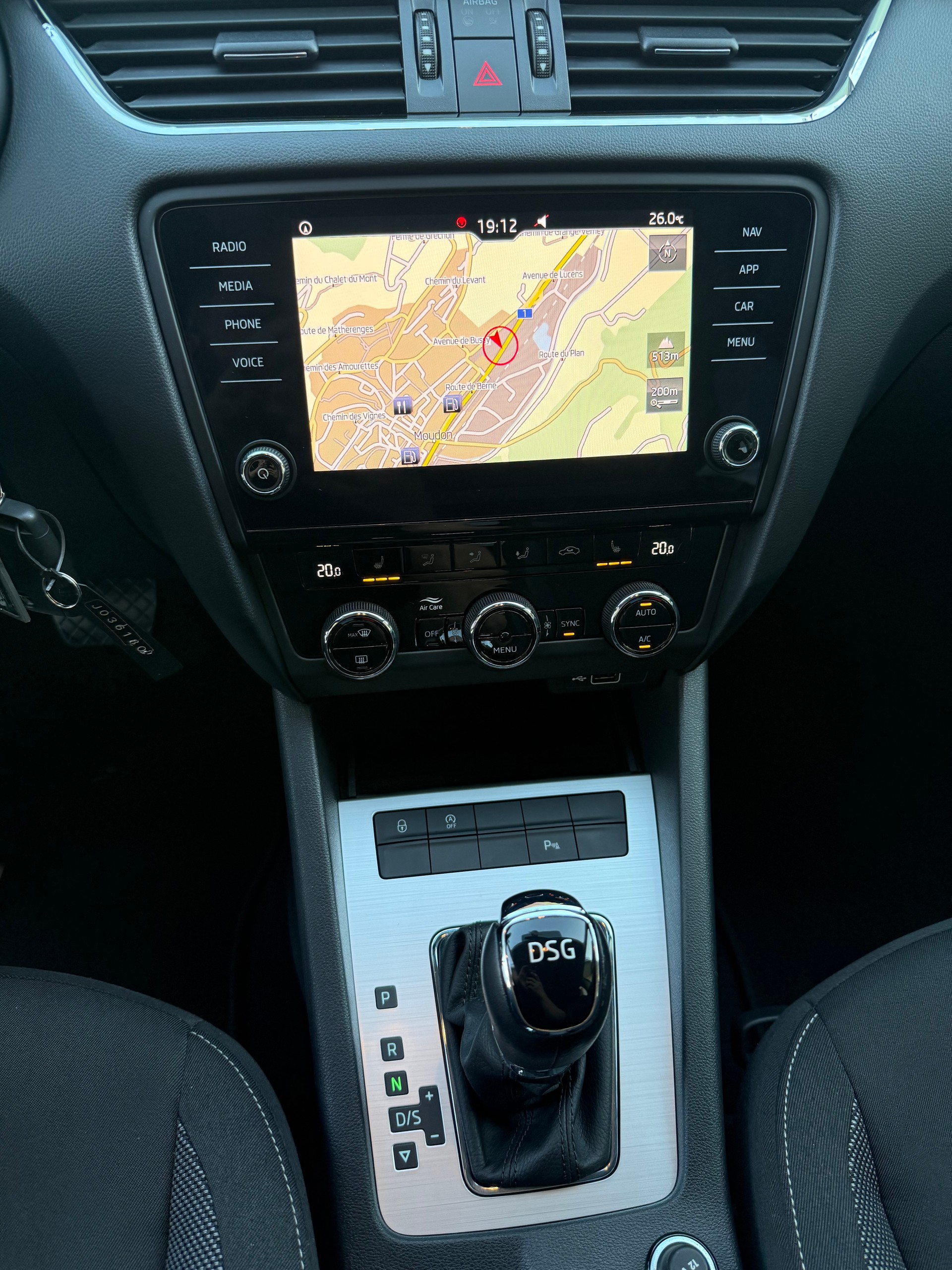 SKODA 1.8 TSI Style DSG-image-5
