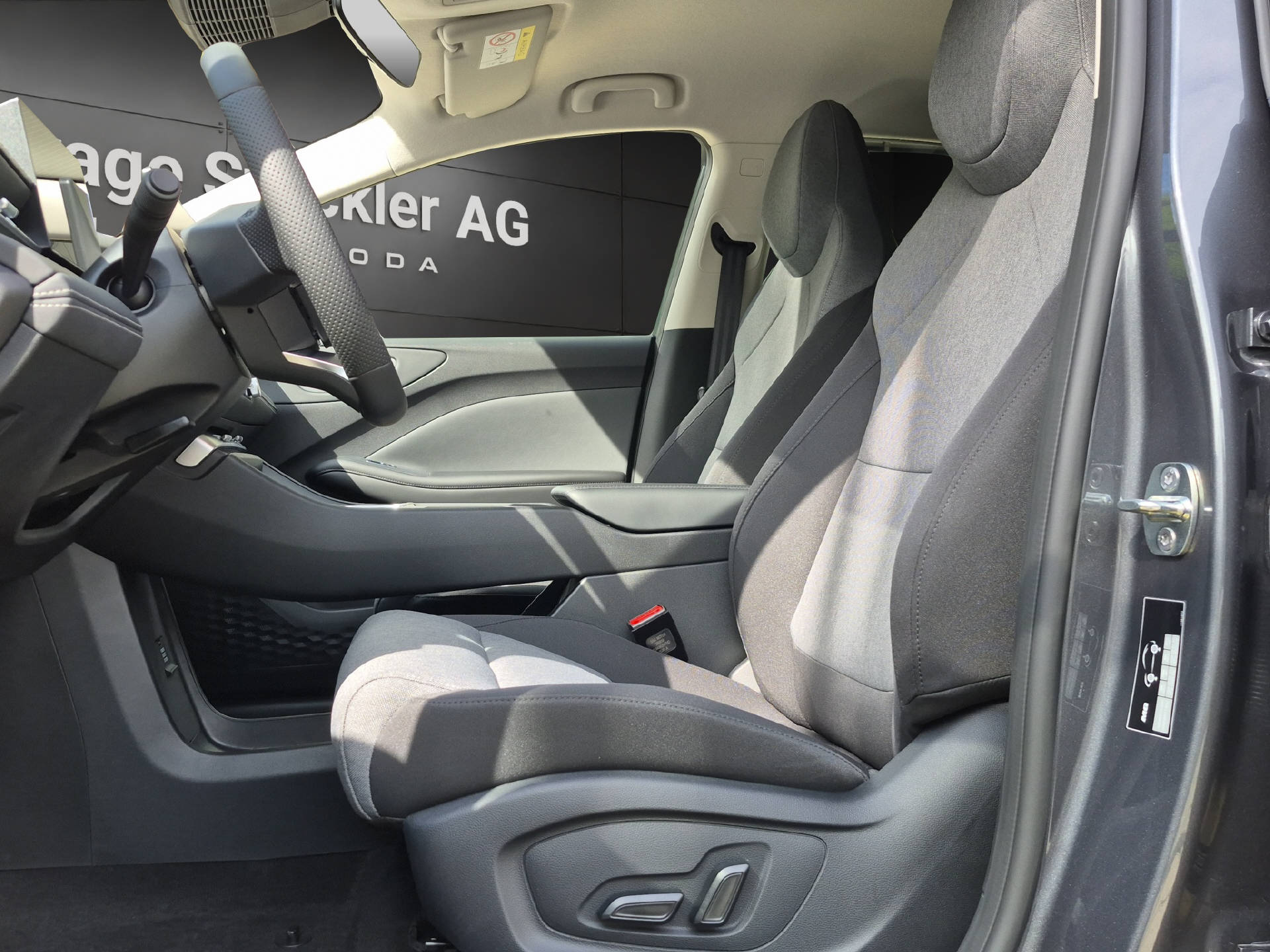 MG 4 Urban 54 kWh Premium-image-9