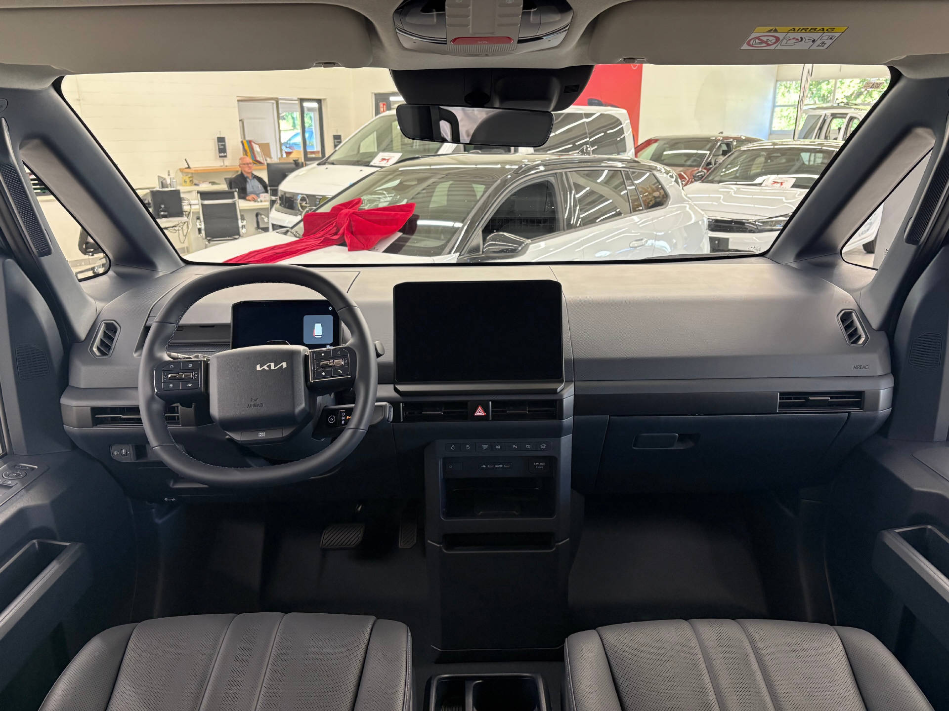 KIA PV5 Passenger 71.2 kWh Elite 5P-image-5