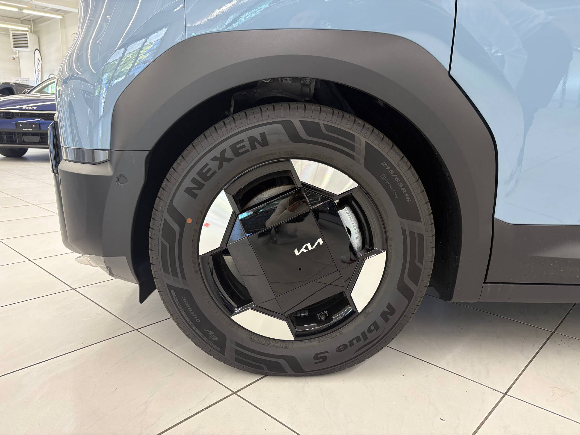 KIA PV5 Passenger 71.2 kWh Elite 5P-image-13