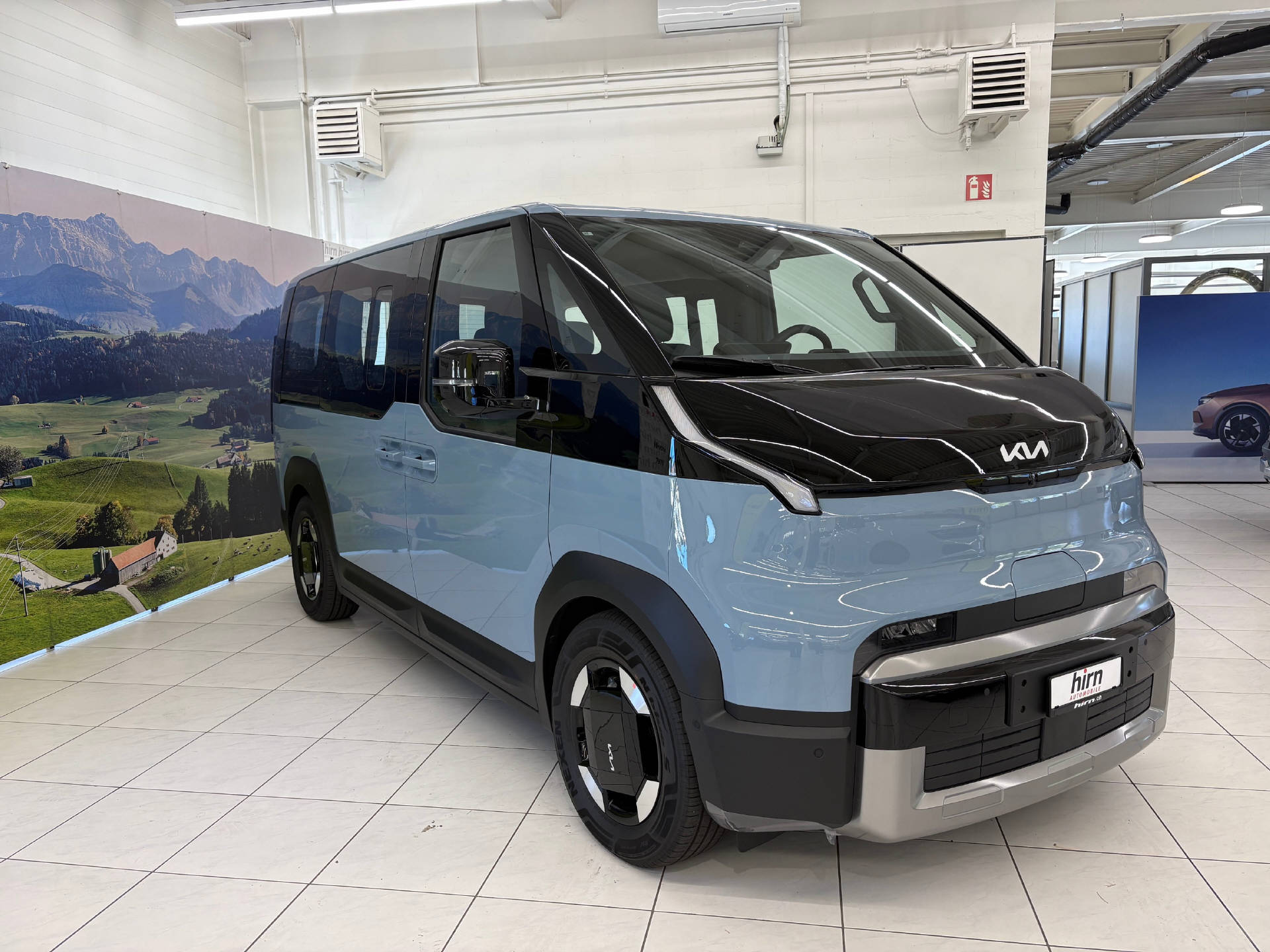 KIA PV5 Passenger 71.2 kWh Elite 5P-image-2