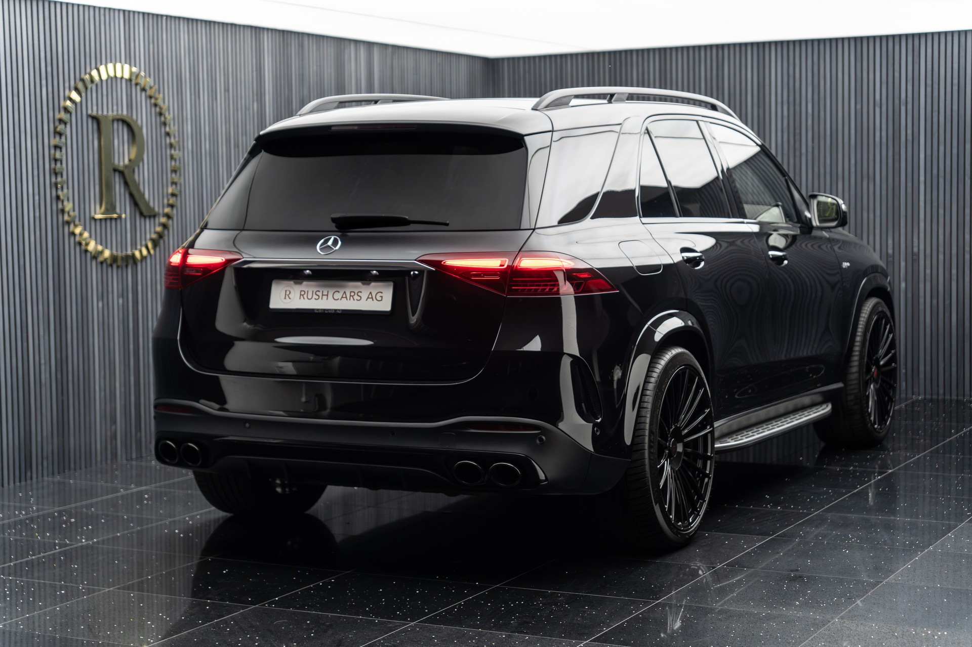 MERCEDES-BENZ GLE 53 AMG 4Matic+ 9G-Speedshift 7-Plätzer-image-3