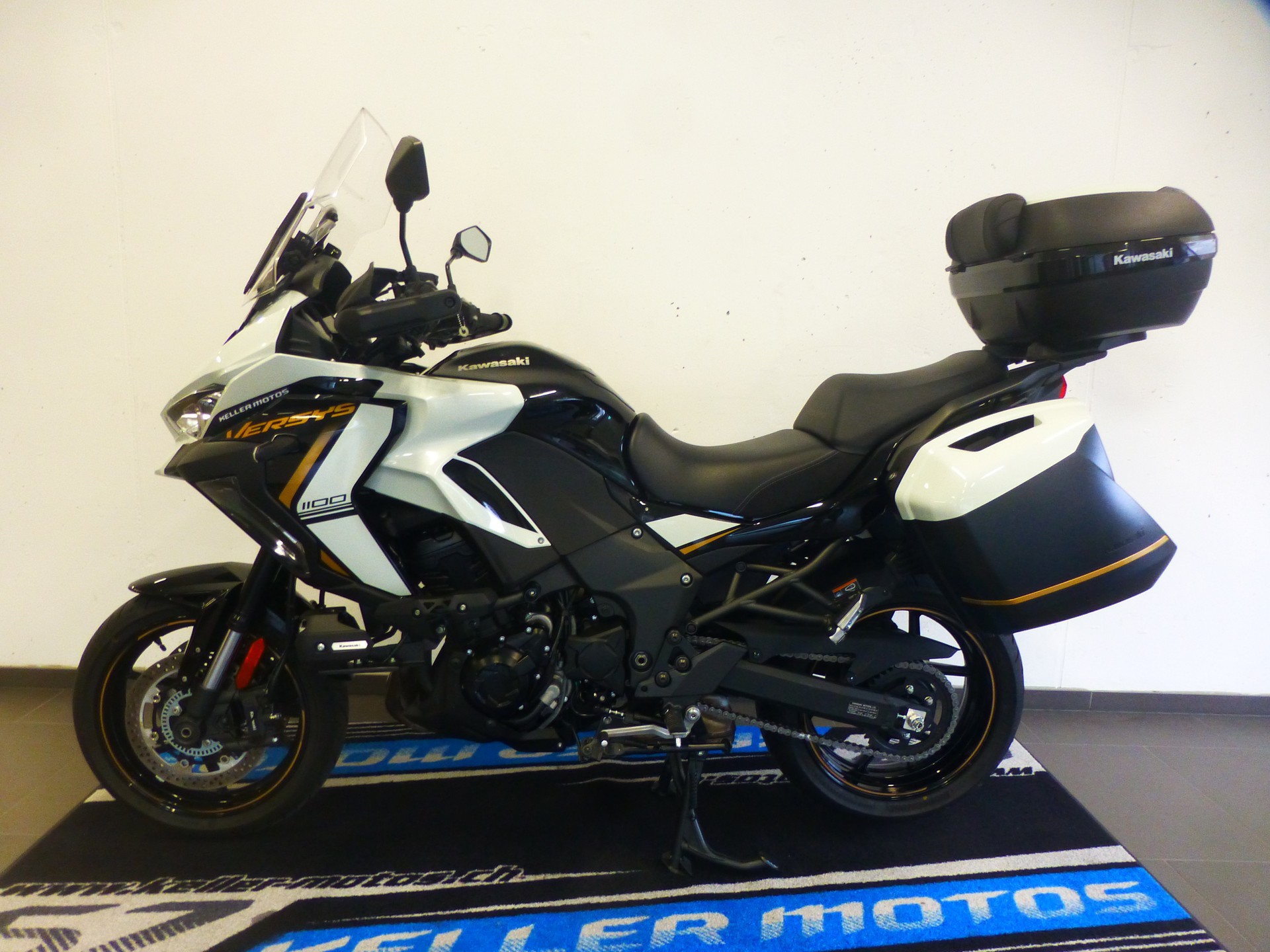 KAWASAKI Versys 1100 S Grand Tourer-showroom-element-1