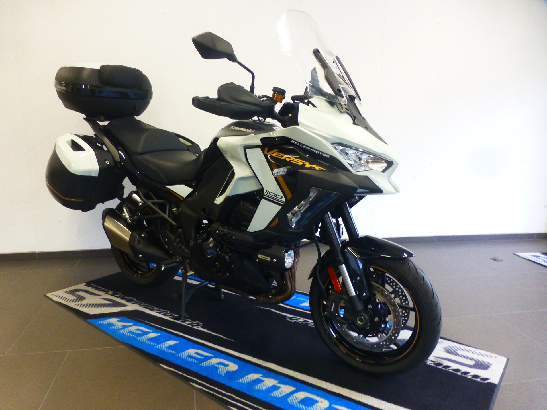 KAWASAKI Versys 1100 S Grand Tourer-showroom-element-2