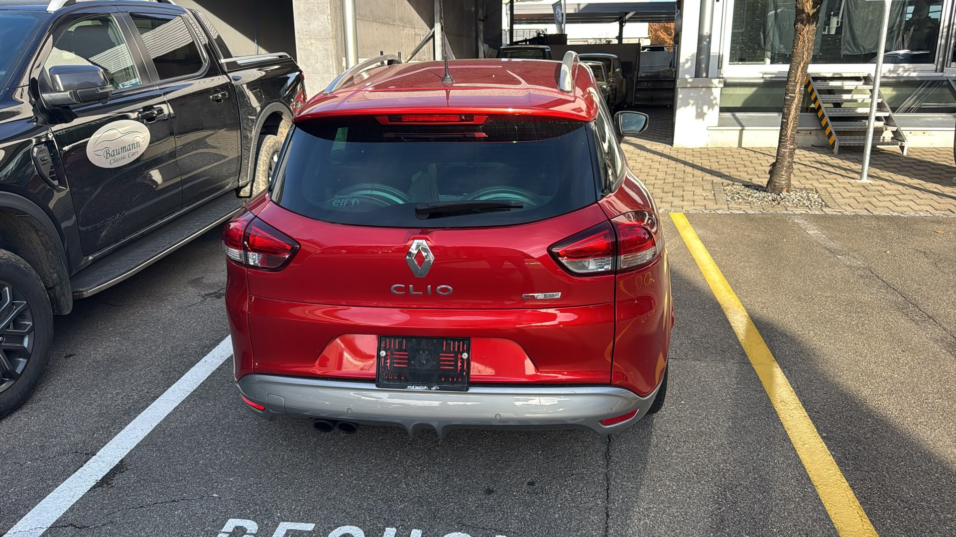 RENAULT Clio Grandtour 1.2 16V T Iconic EDC-image-1