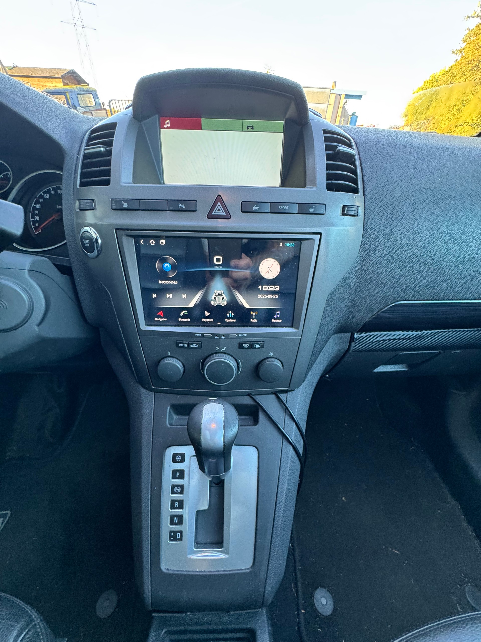 OPEL Zafira 1.9 CDTI Sport Automatic-image-8