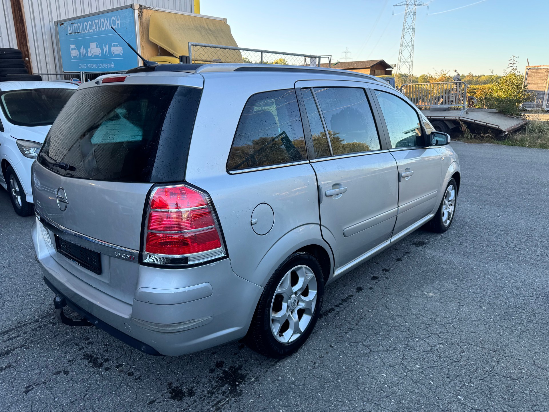 OPEL Zafira 1.9 CDTI Sport Automatic-image-6