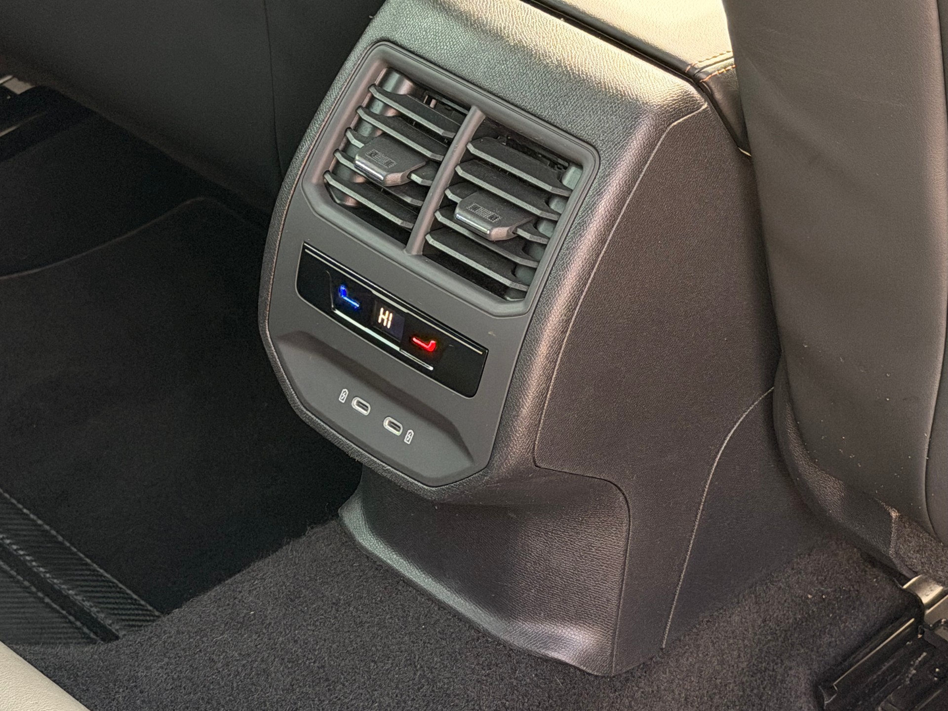 CUPRA Formentor 1.4 e-HYBRID pHEV DSG-image-9