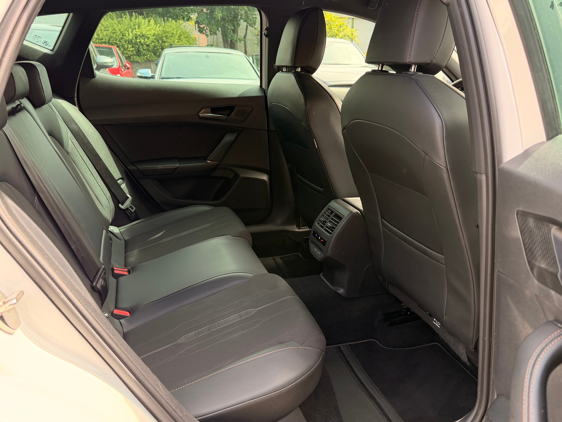CUPRA Formentor 1.4 e-HYBRID pHEV DSG-image-10