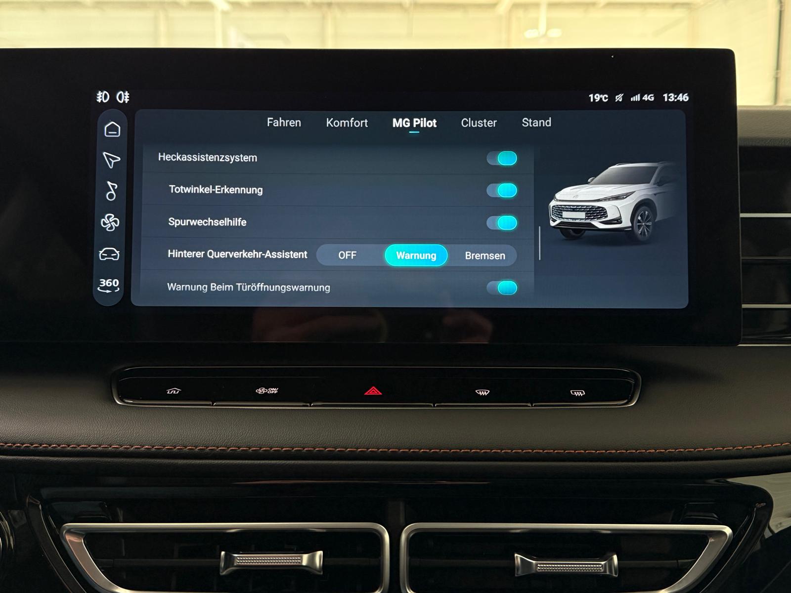 MG HS 1.5 Hybrid Luxury-image-14