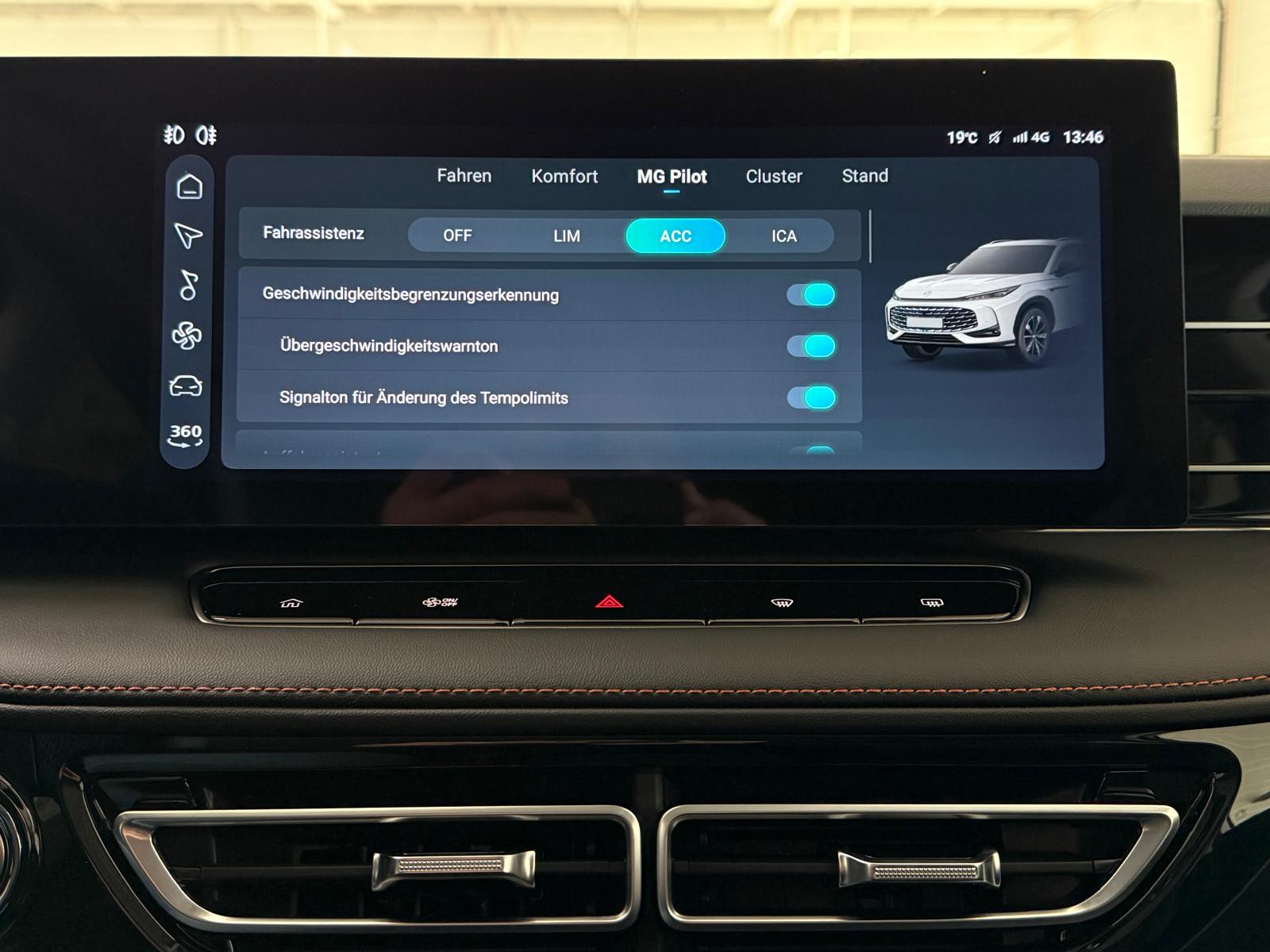 MG HS 1.5 Hybrid Luxury-image-13