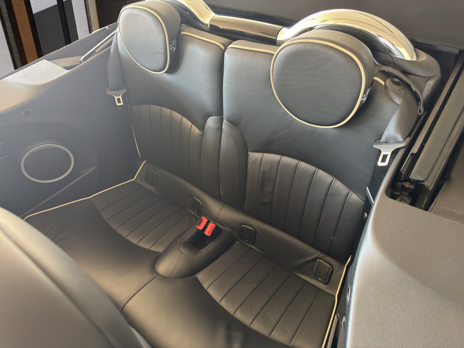 MINI Cooper S Cabriolet Steptronic-image-8