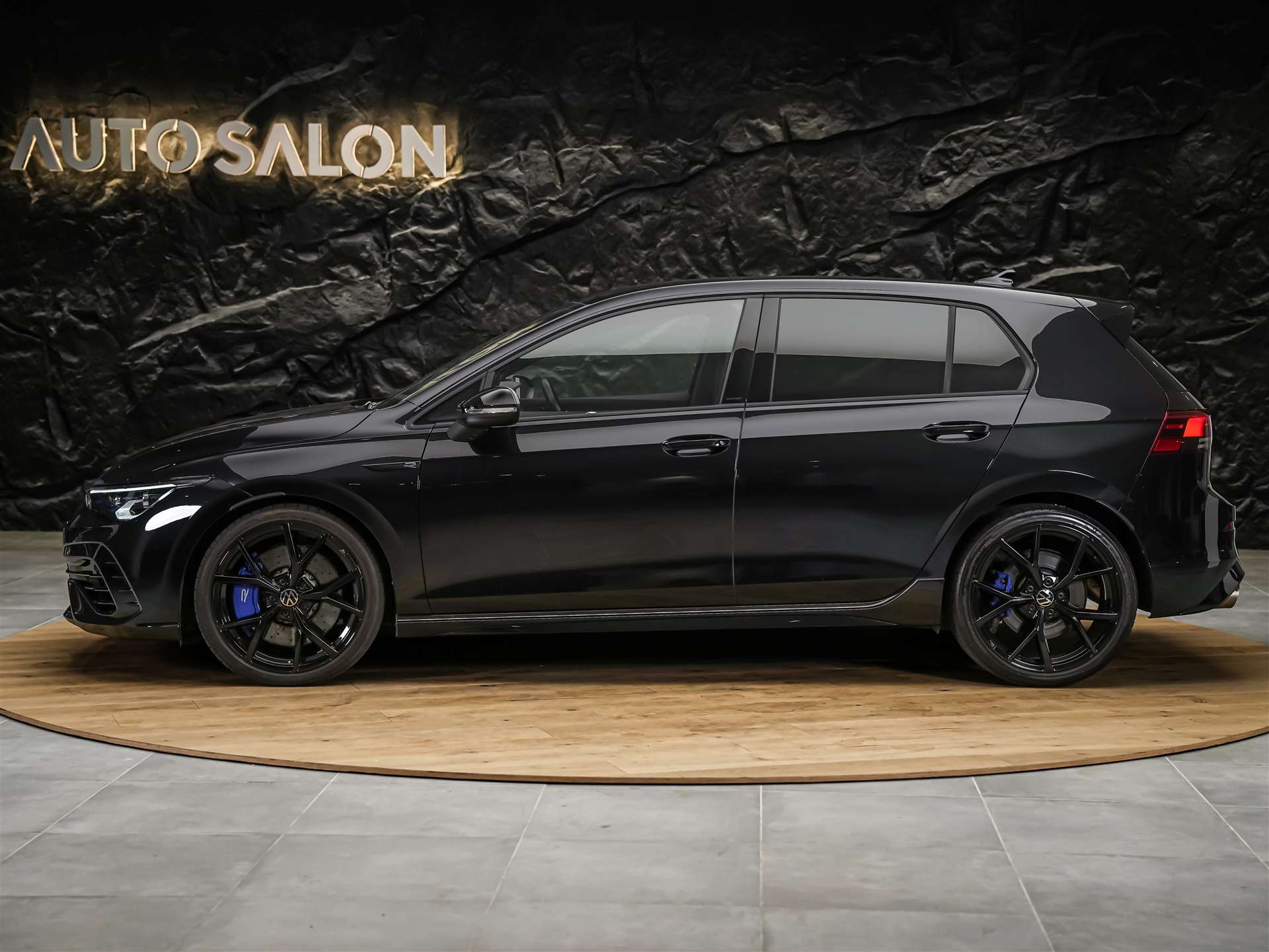 VW Golf 2.0 TSI R DSG 4Motion *Akrapovic*Harman/Kardon*-showroom-element-2