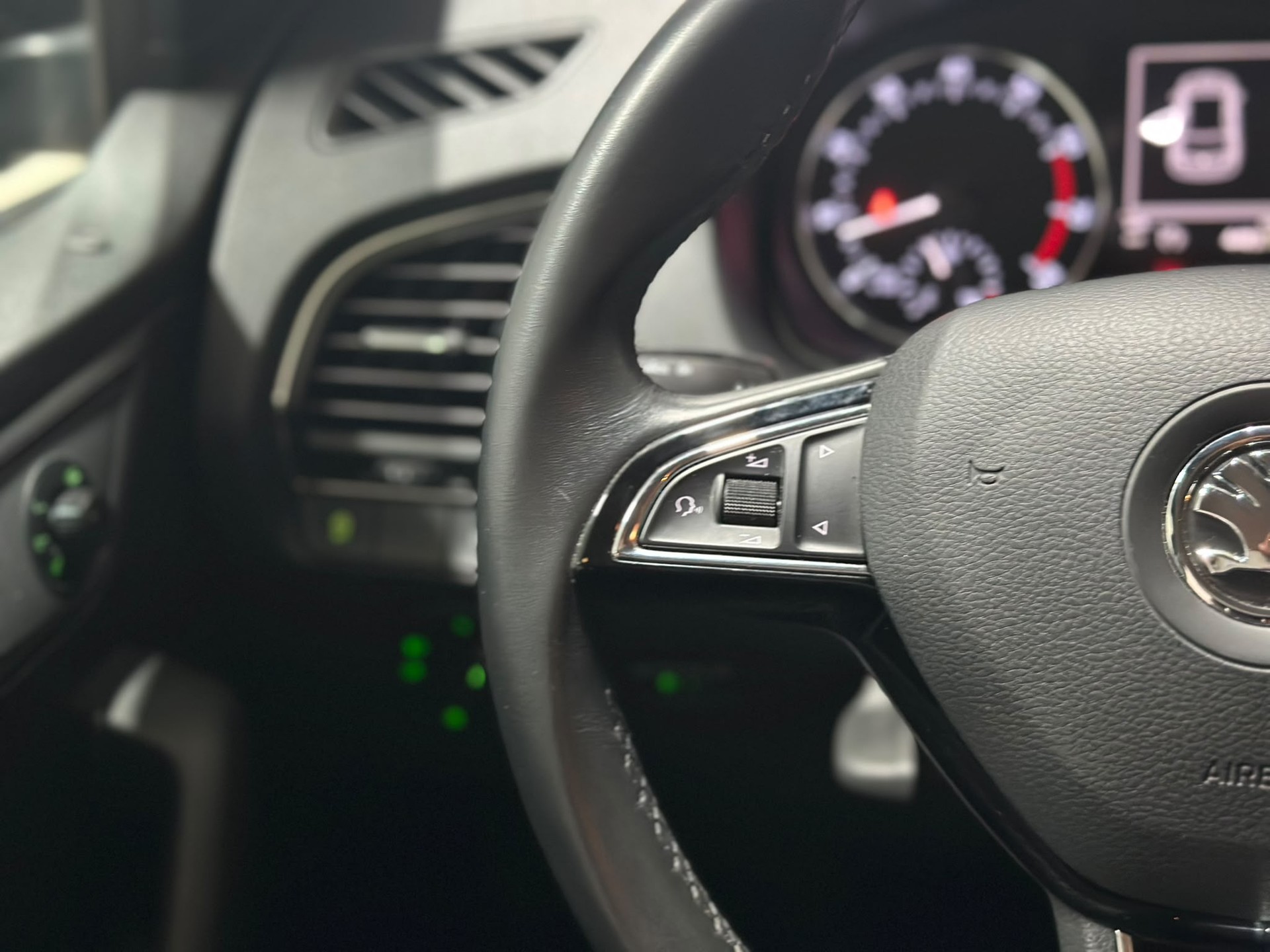 SKODA Fabia 1.2 TSI Style DSG-image-13