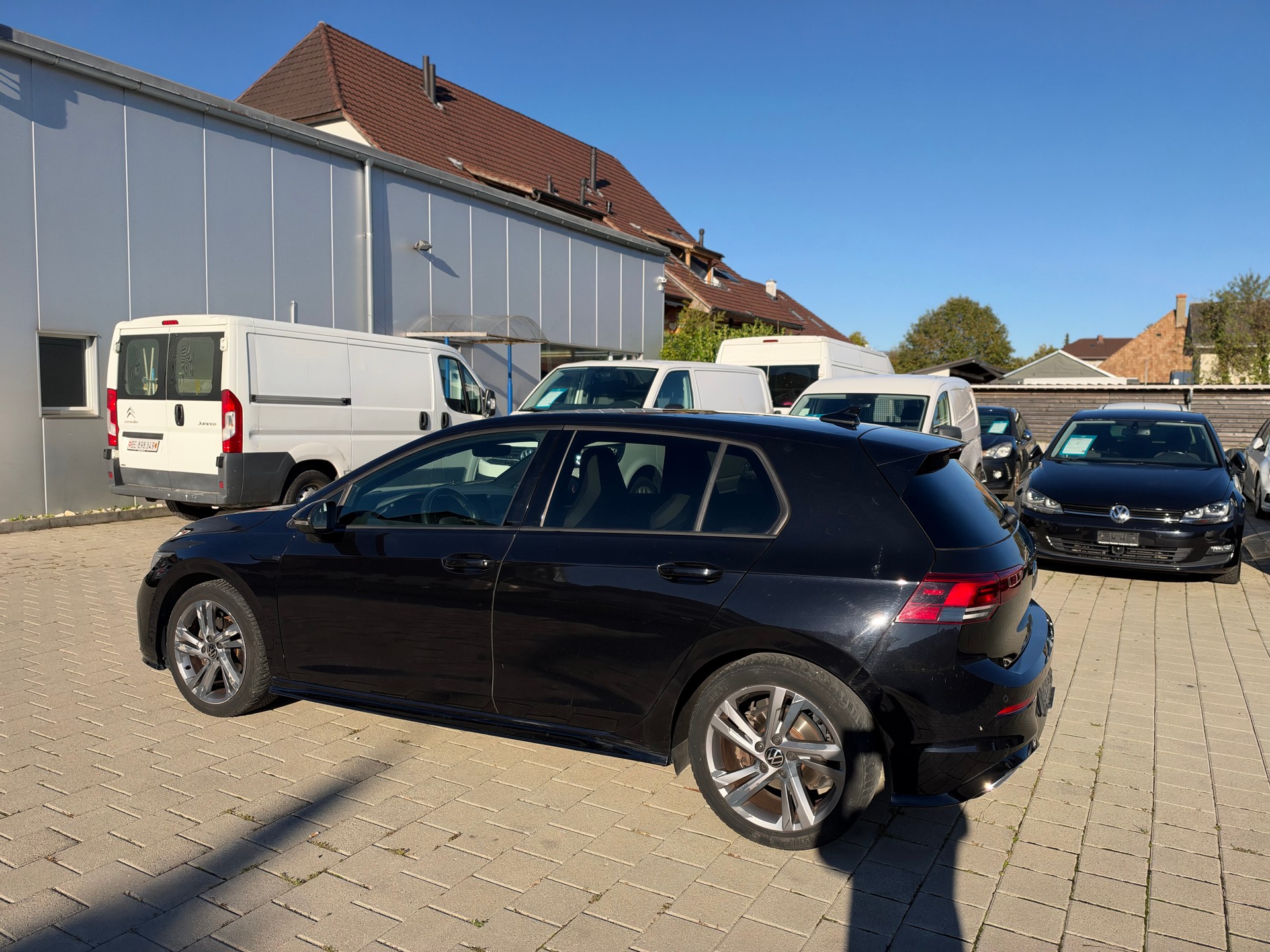 VW Golf 1.5 eTSI mHEV ACT R-Line DSG-image-7
