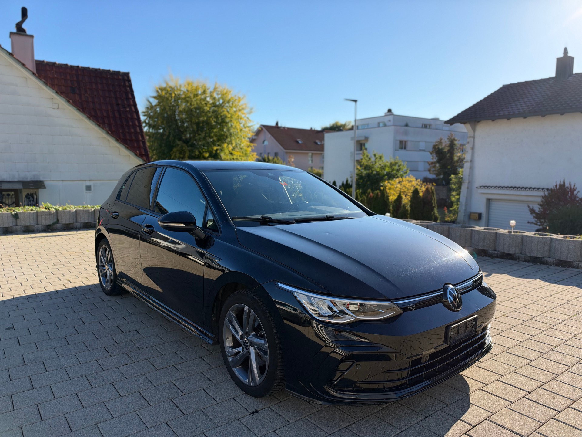 VW Golf 1.5 eTSI mHEV ACT R-Line DSG-image-1