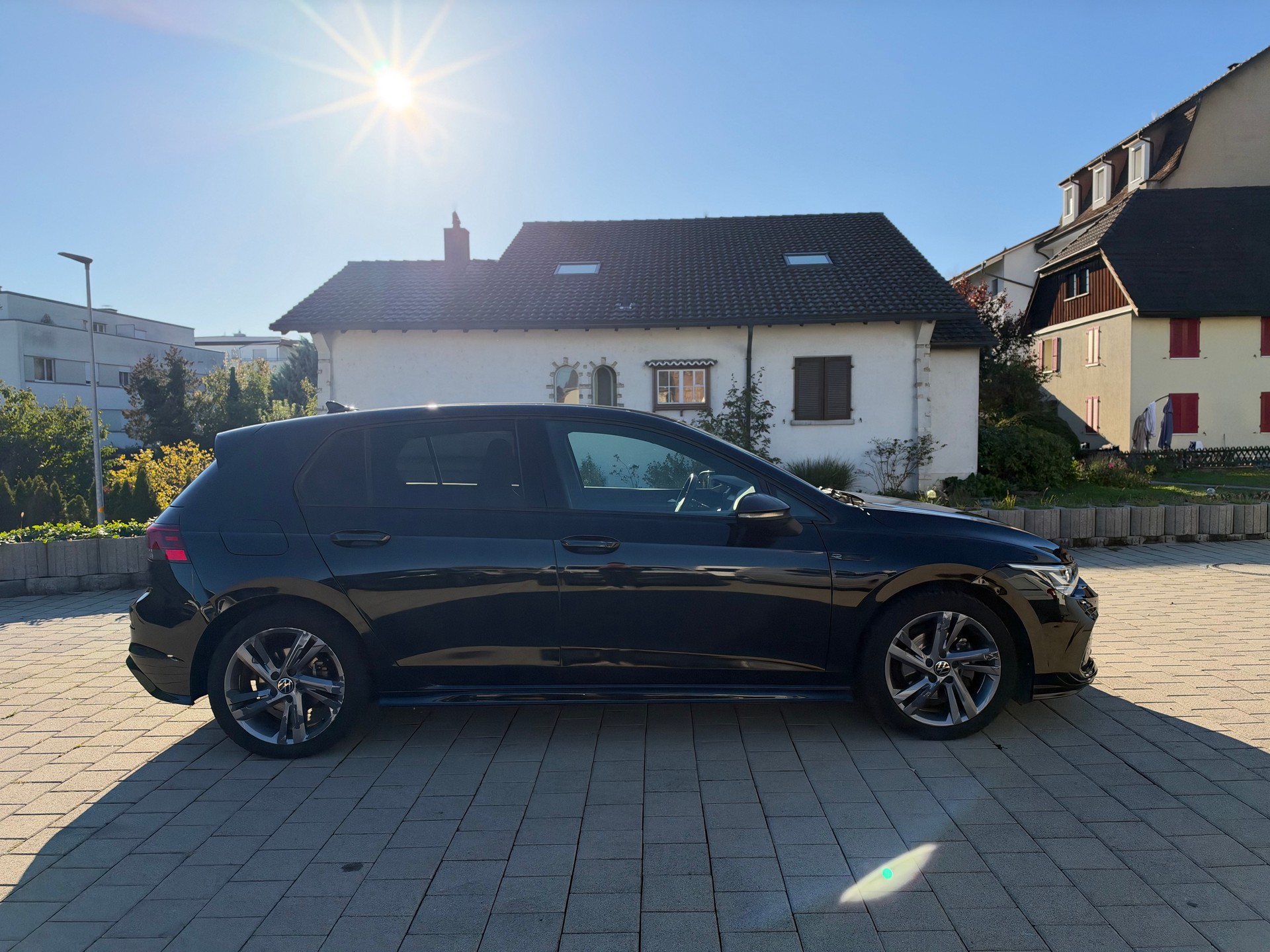 VW Golf 1.5 eTSI mHEV ACT R-Line DSG-image-3