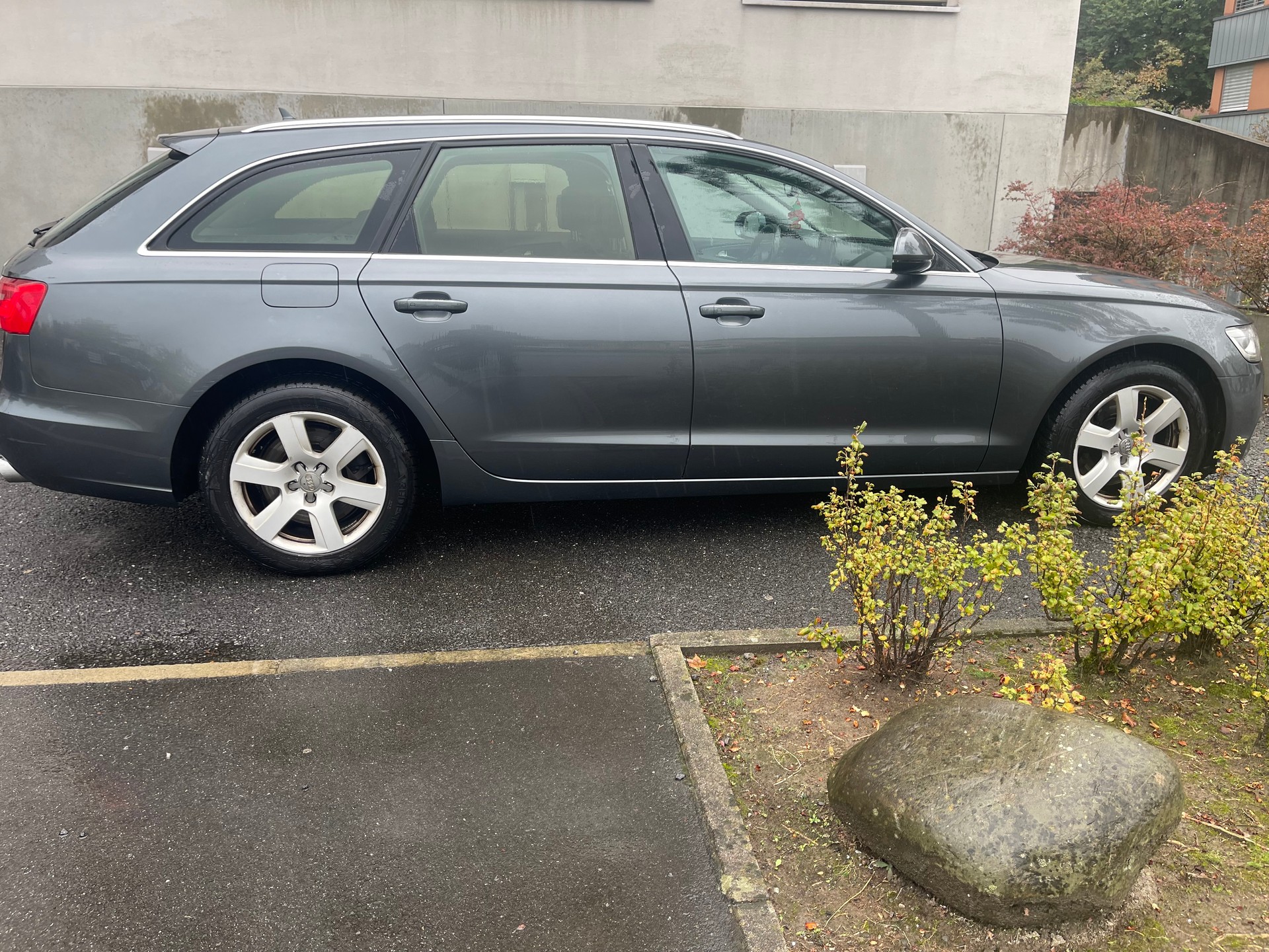 AUDI A6 Avant 3.0 TDI V6 quattro S-tronic-image-2