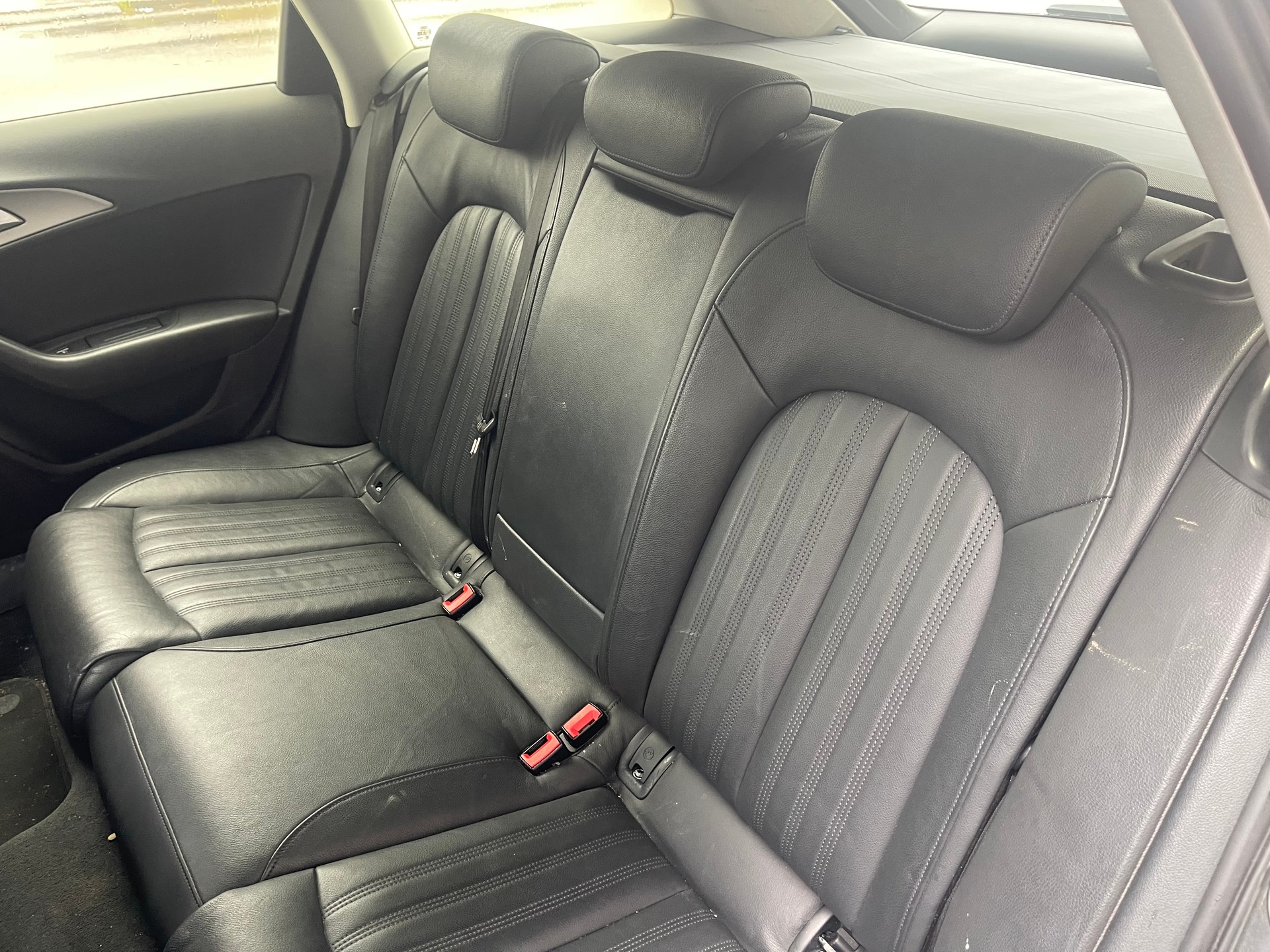 AUDI A6 Avant 3.0 TDI V6 quattro S-tronic-image-9