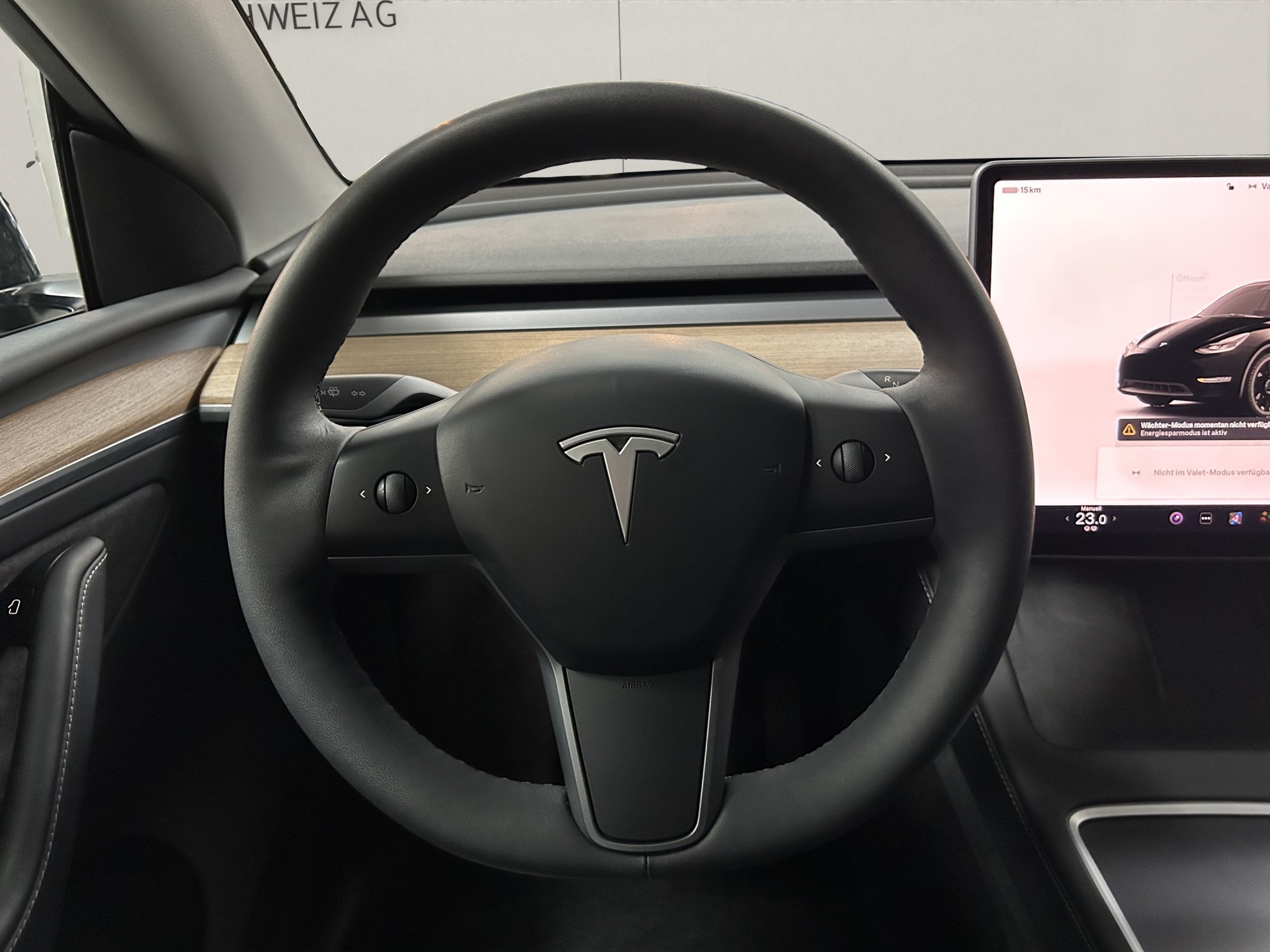 TESLA Model Y Long Range-image-8