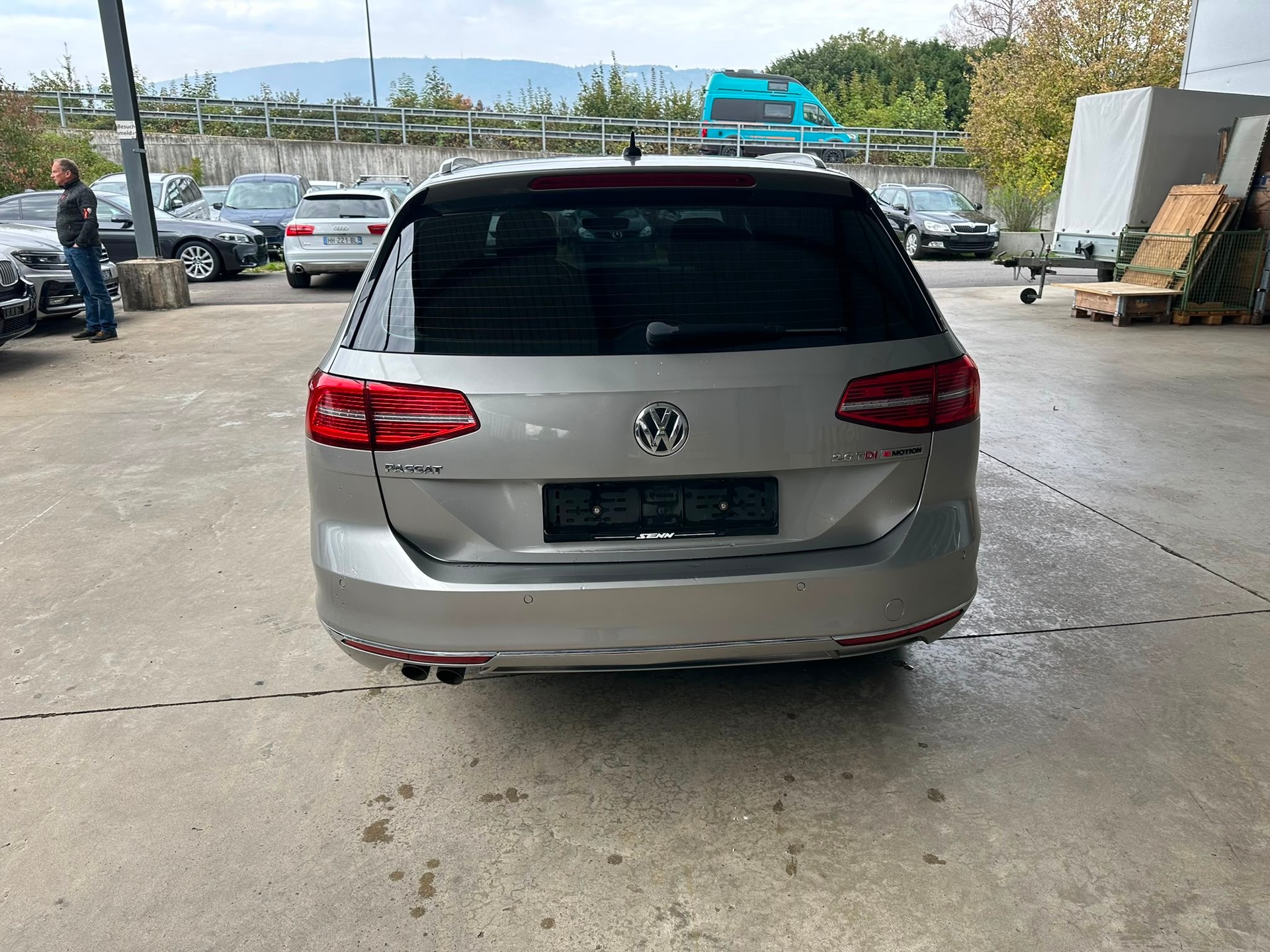 VW Passat Variant 2.0 TDI BMT Highline DSG 4Motion-image-2