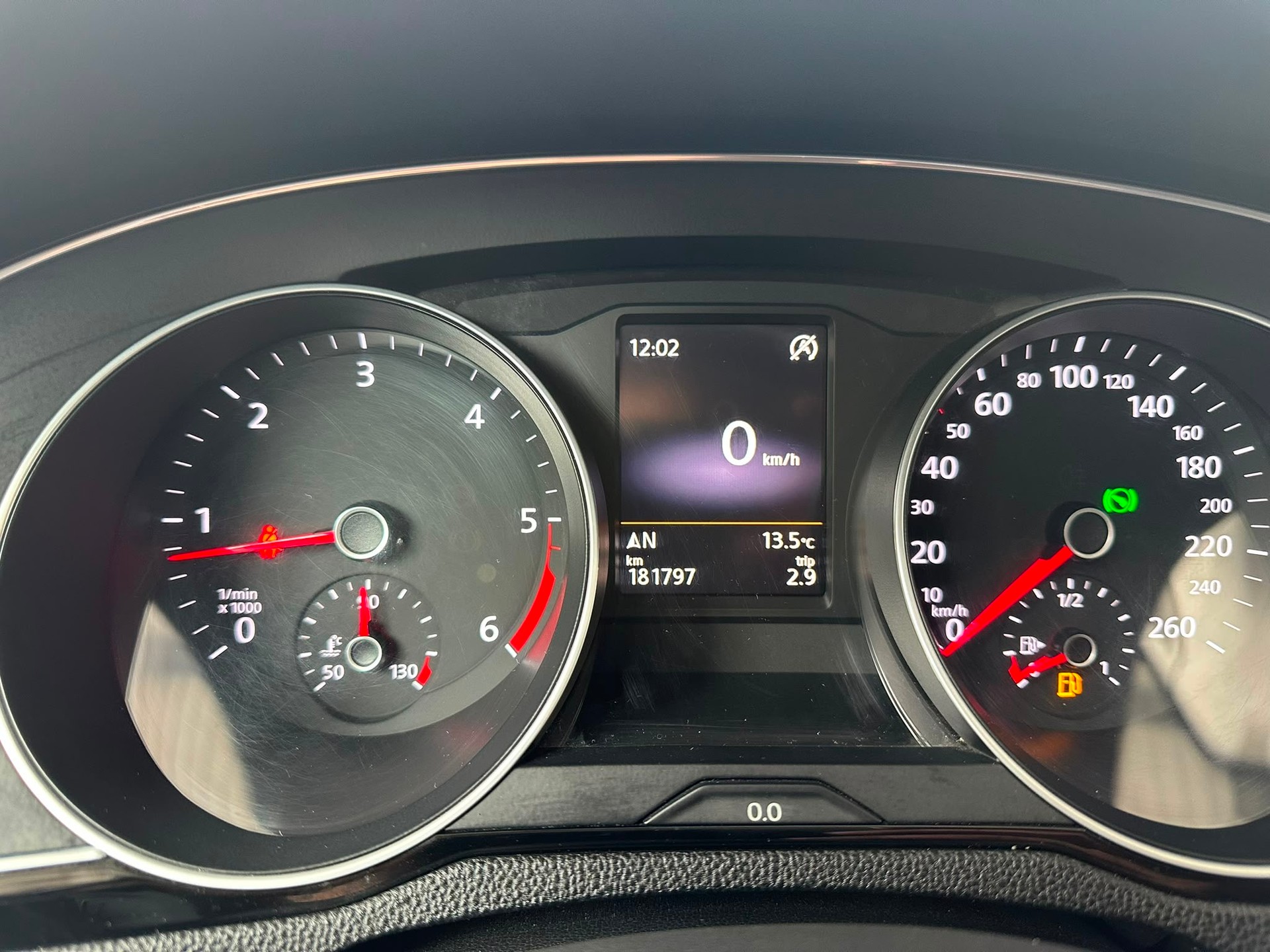 VW Passat Variant 2.0 TDI BMT Highline DSG 4Motion-image-14