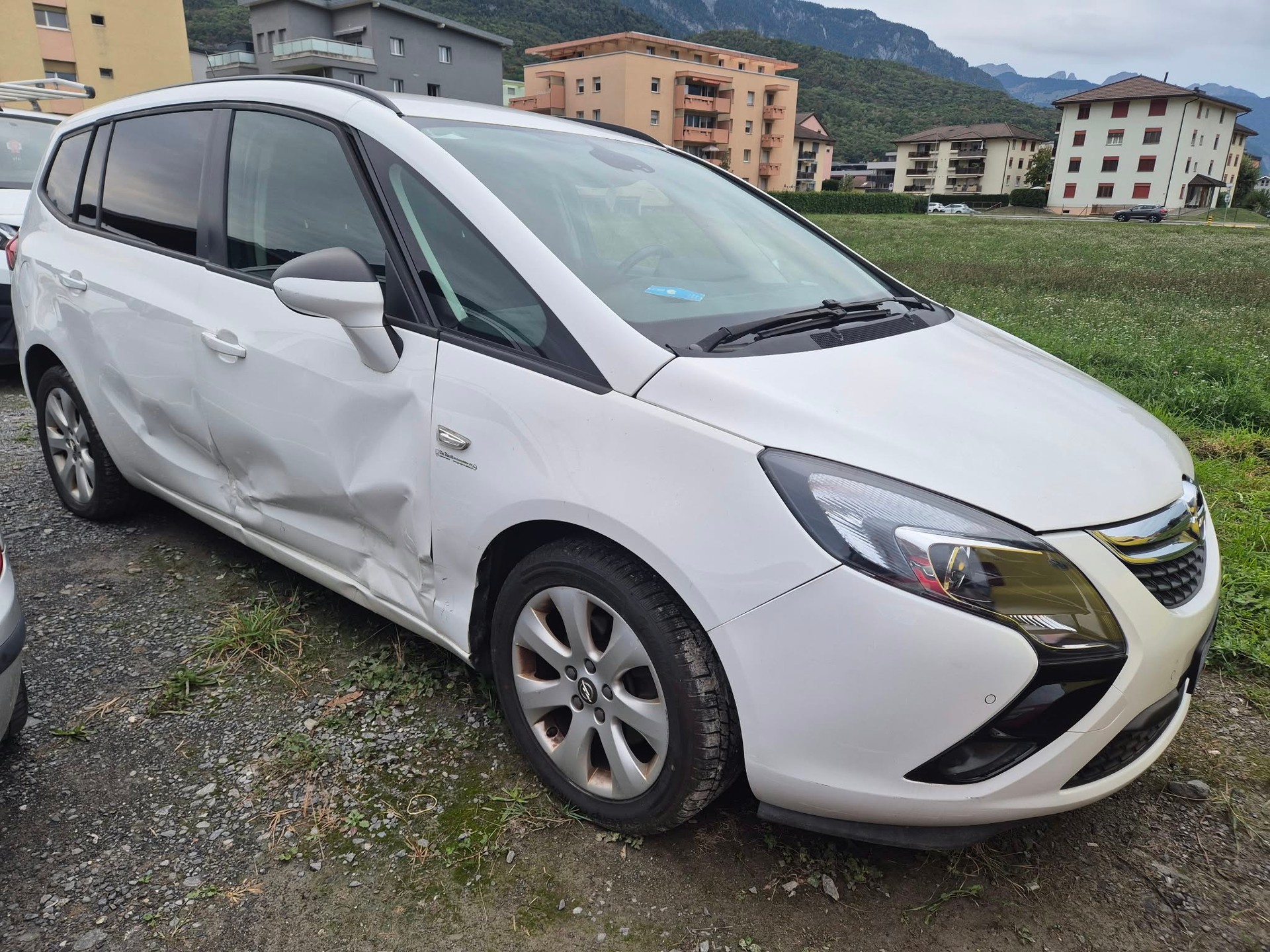 OPEL Zafira Tourer 1.4i 16V Turbo Automatic-image-5