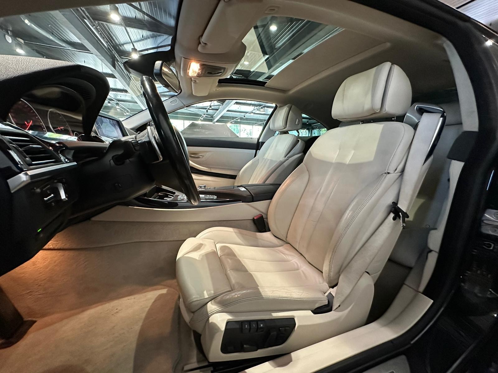 BMW 650i Coupé-image-9