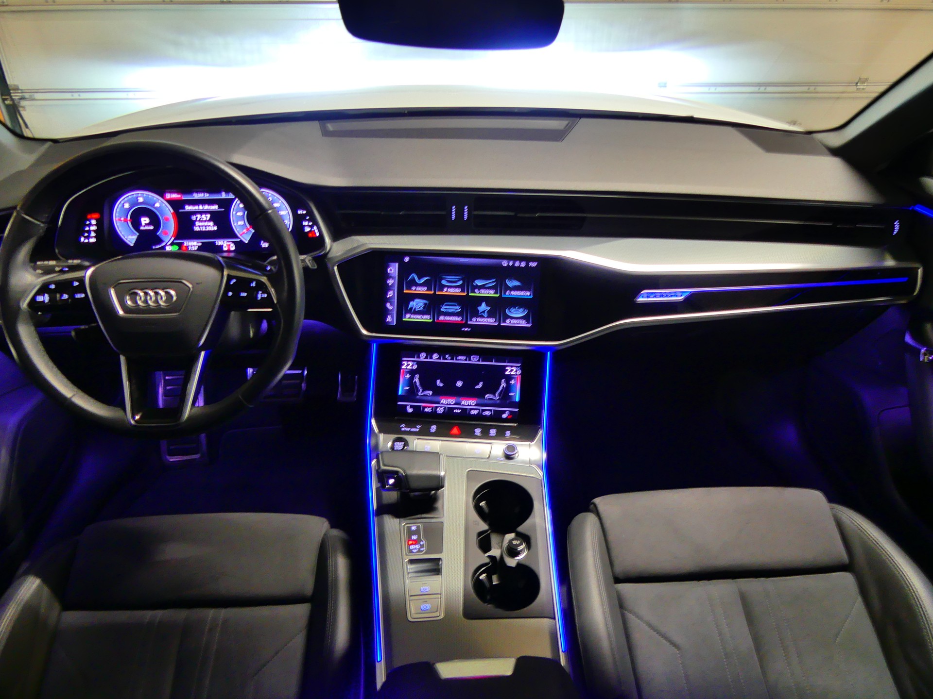 AUDI A6 allroad 40 TDI quattro tiptronic-image-9