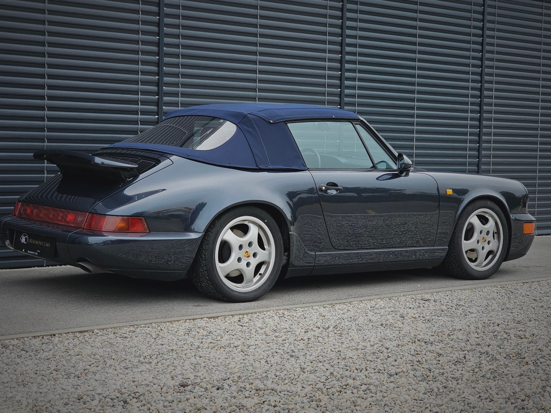 PORSCHE 911 Carrera 2 Cabrio-image-1