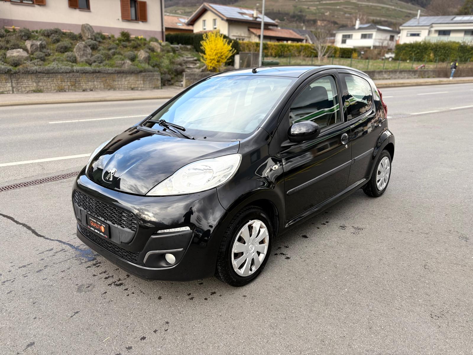 PEUGEOT 107 1.0 Style-image-0