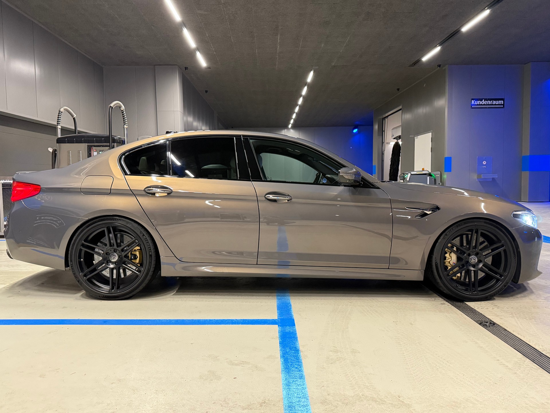 BMW M5 xDrive Drivelogic-image-3