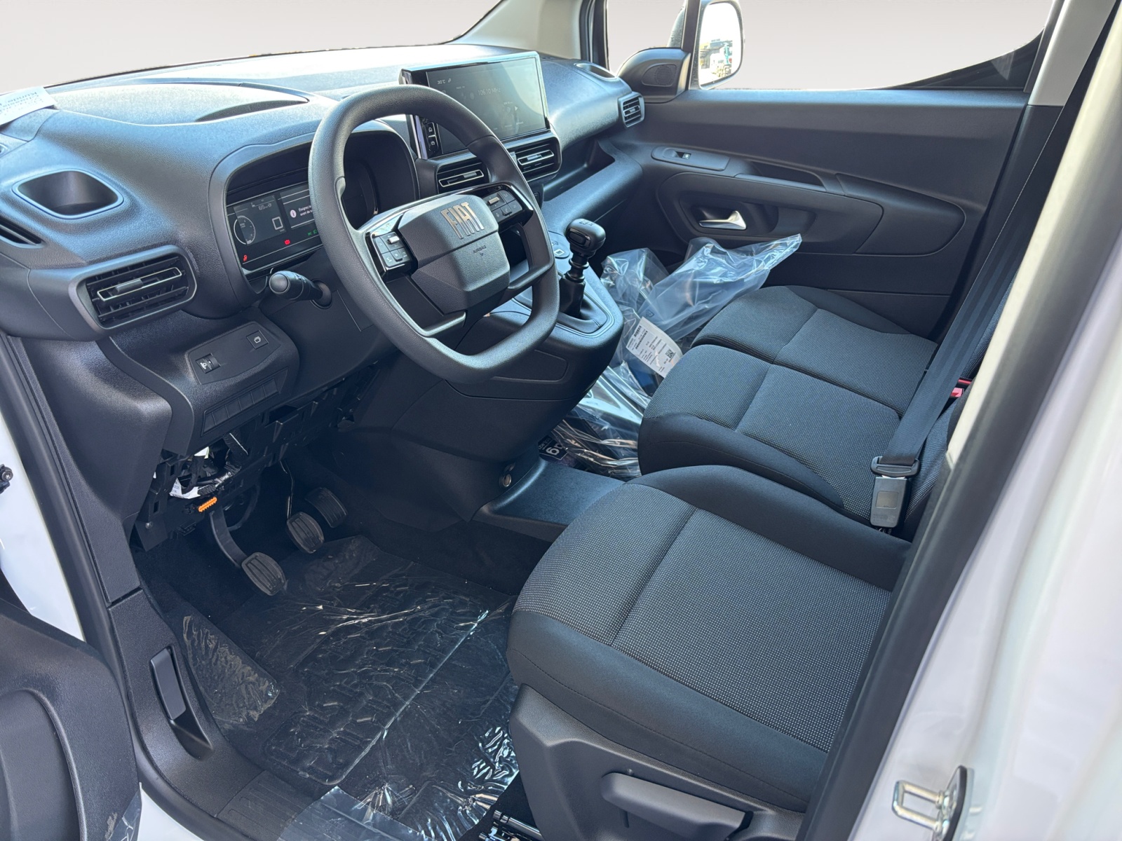 FIAT Doblo 1.2 PureTech EASY PRO Verglast-image-6
