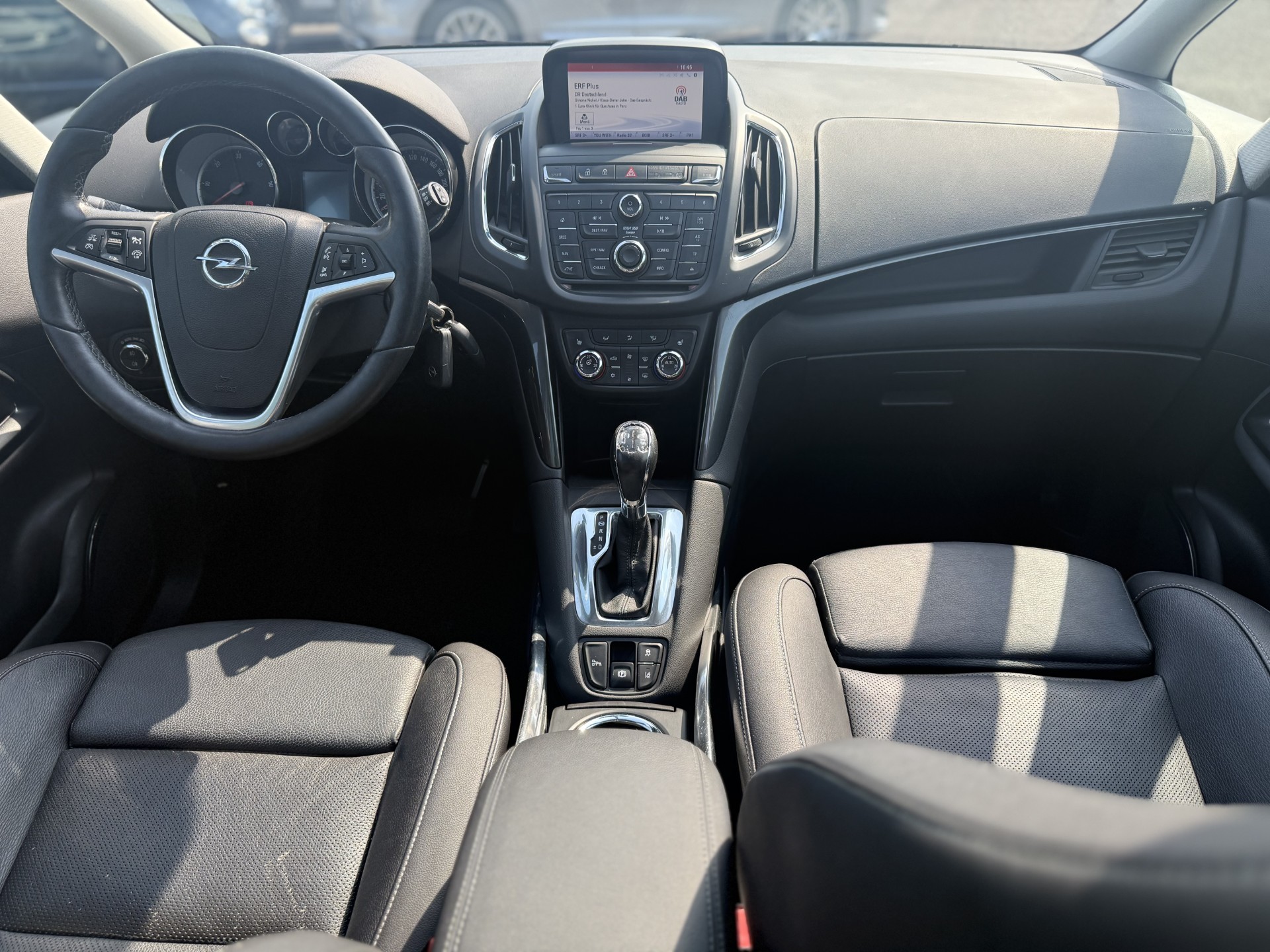 OPEL Zafira Tourer 2.0 CDTi Drive Automatic-image-10