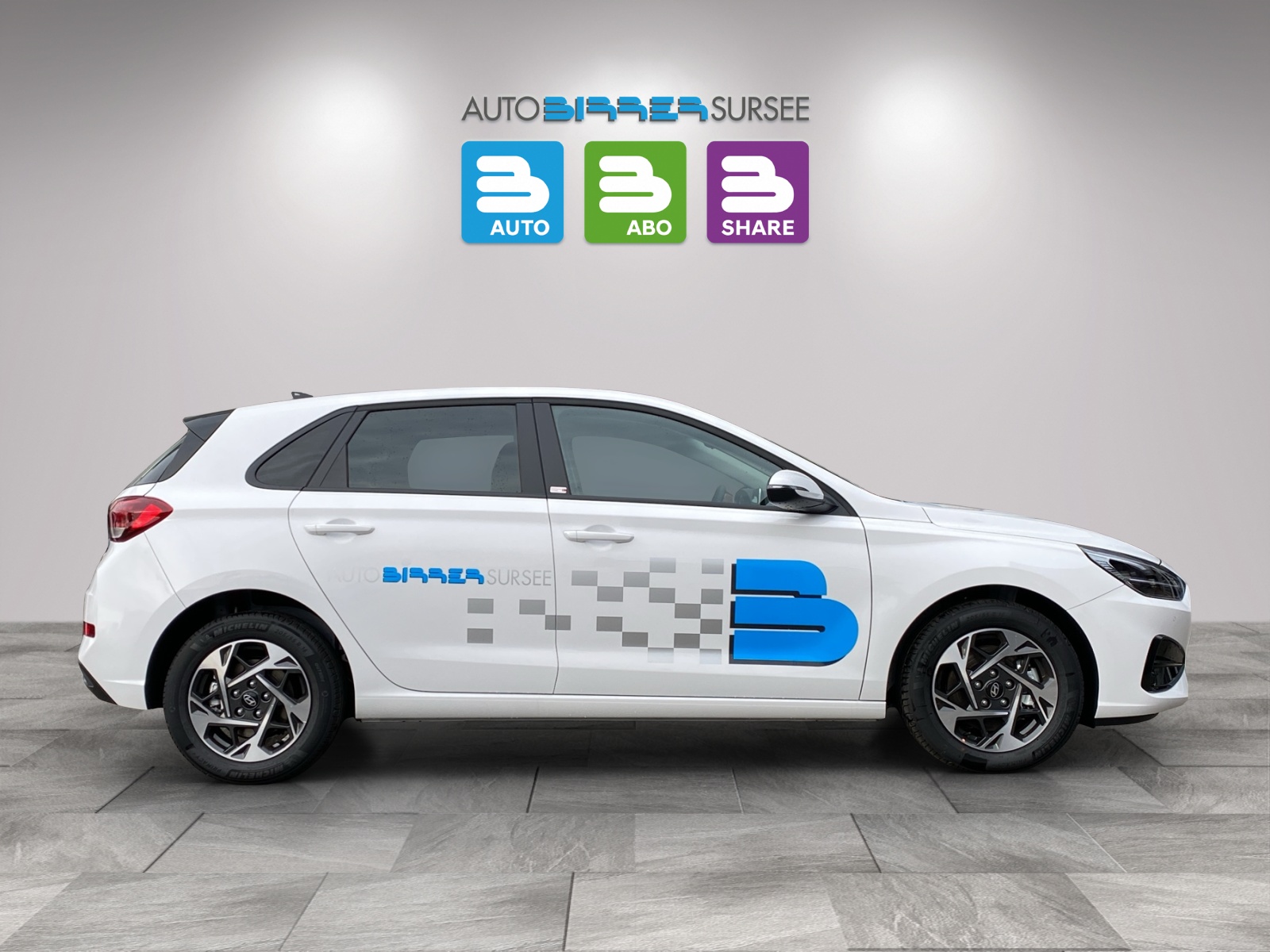 HYUNDAI i30 1.5 T-GDi Amplia-image-3