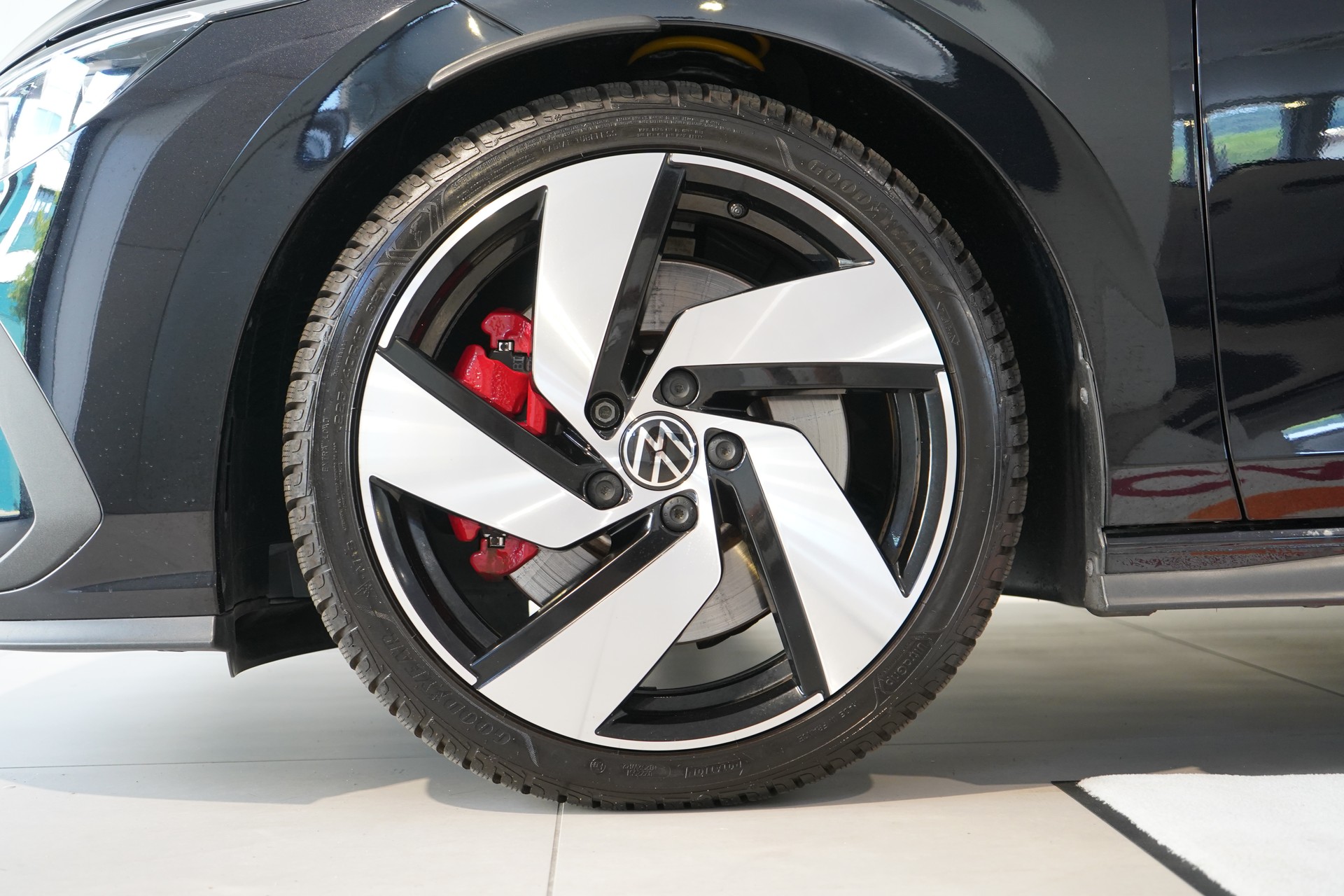 VW Golf 2.0 TSI GTI DSG-image-24