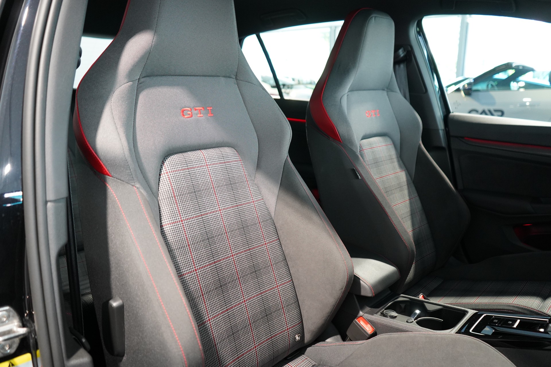 VW Golf 2.0 TSI GTI DSG-image-6