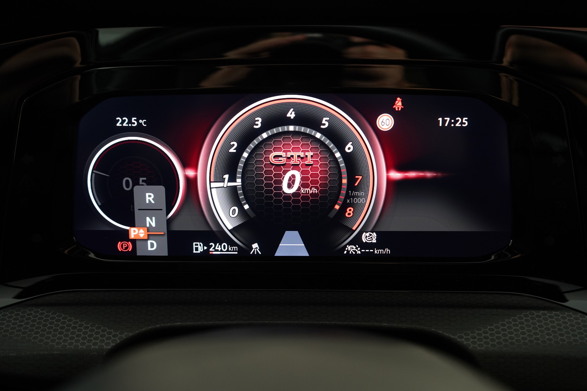 VW Golf 2.0 TSI GTI DSG-image-9