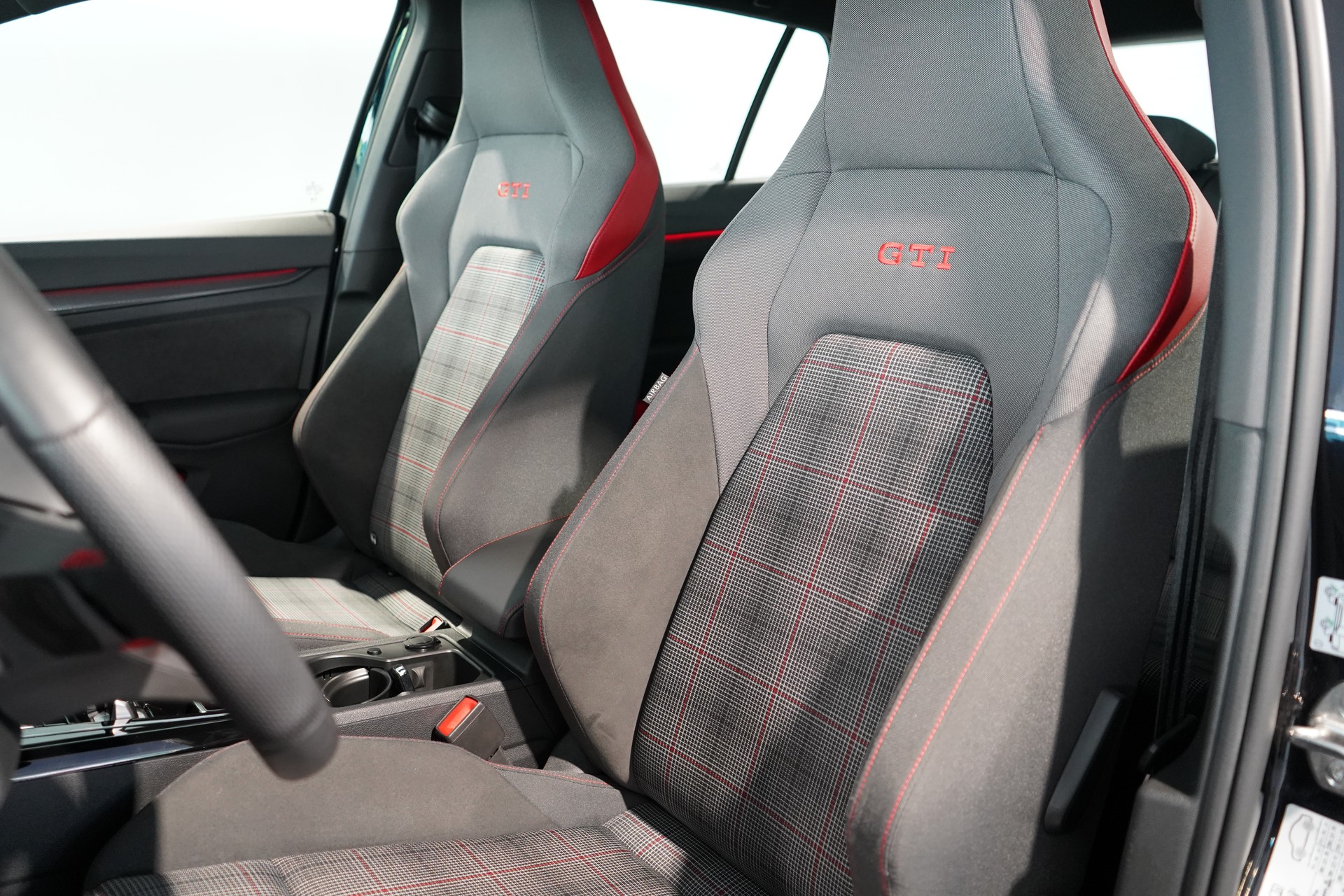 VW Golf 2.0 TSI GTI DSG-image-5