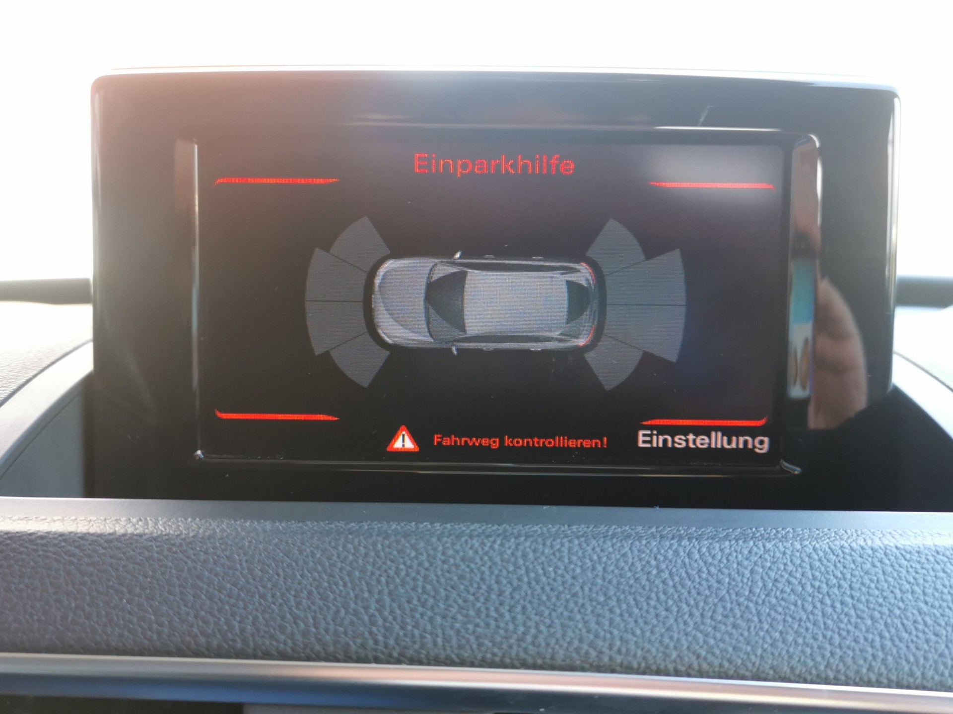 AUDI Q3 2.0 TDI quattro S-tronic-image-19
